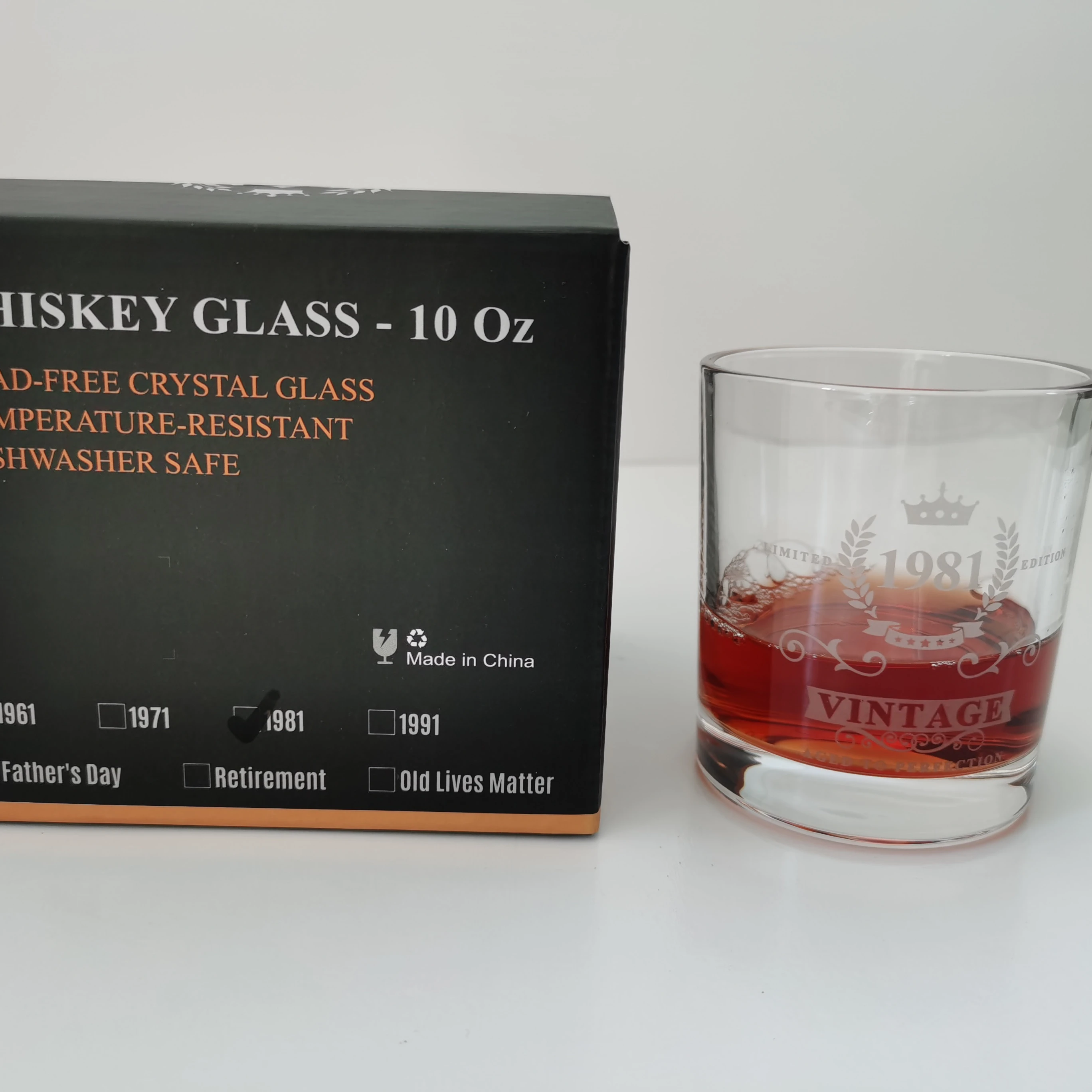 1981 whisky themed wine glass with lead-free crystal glass and high temperature cleaning resistance