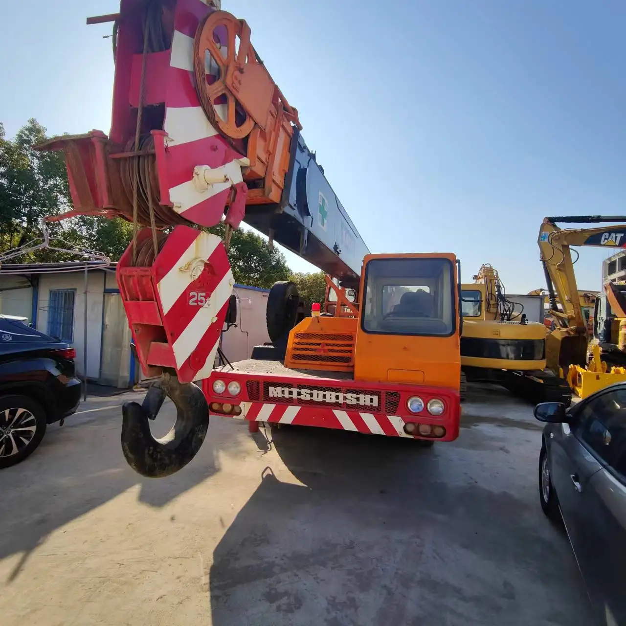 Top Quality Used KATO NK250E NK300E NK200E Cranes with Reliable Lifting Capacity and Robust Performance for Sale