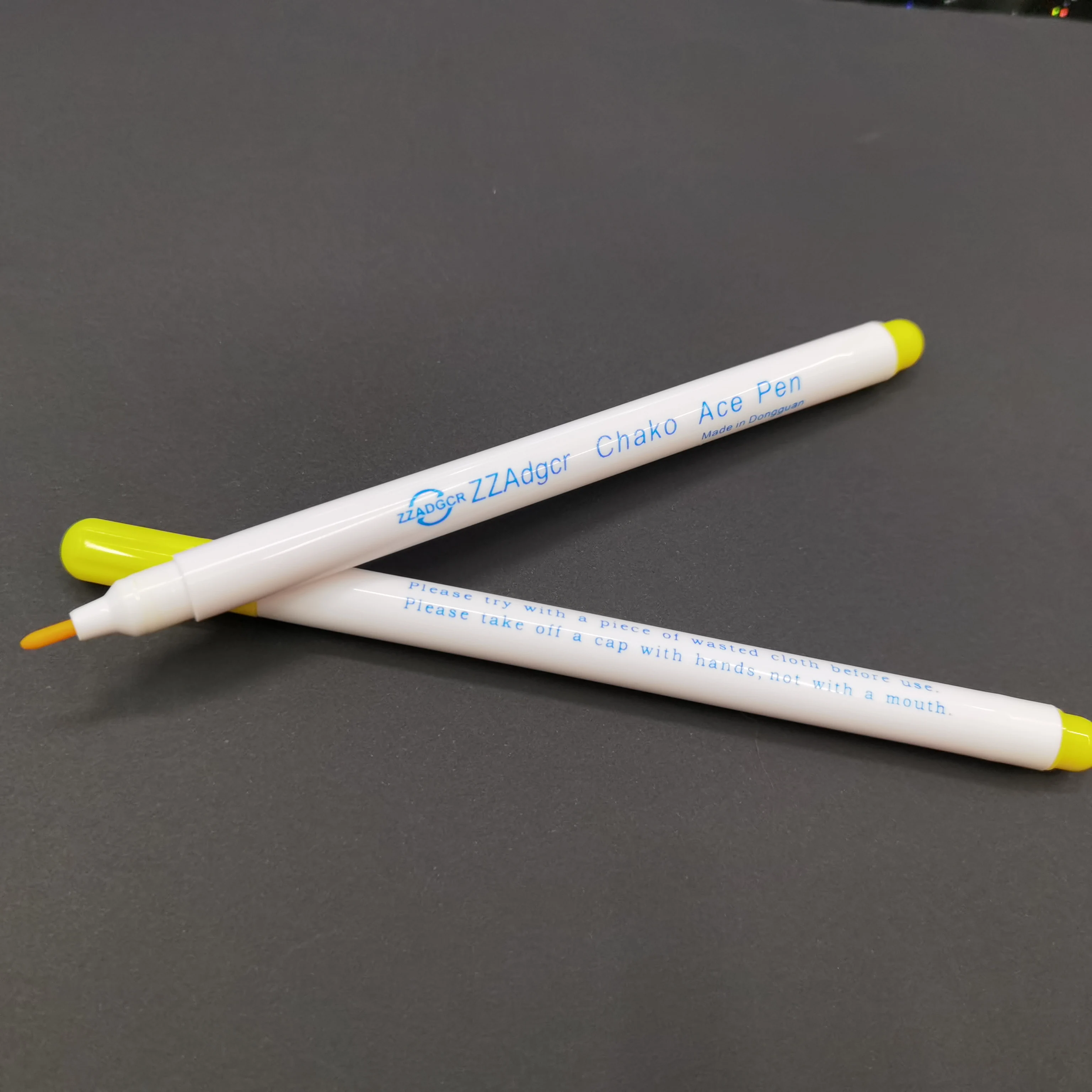 Water Erasable Fabric Marking Pens  Disappearing Ink Fabric Marker Pens Vanishing Water Soluble Pen markers on the fabric