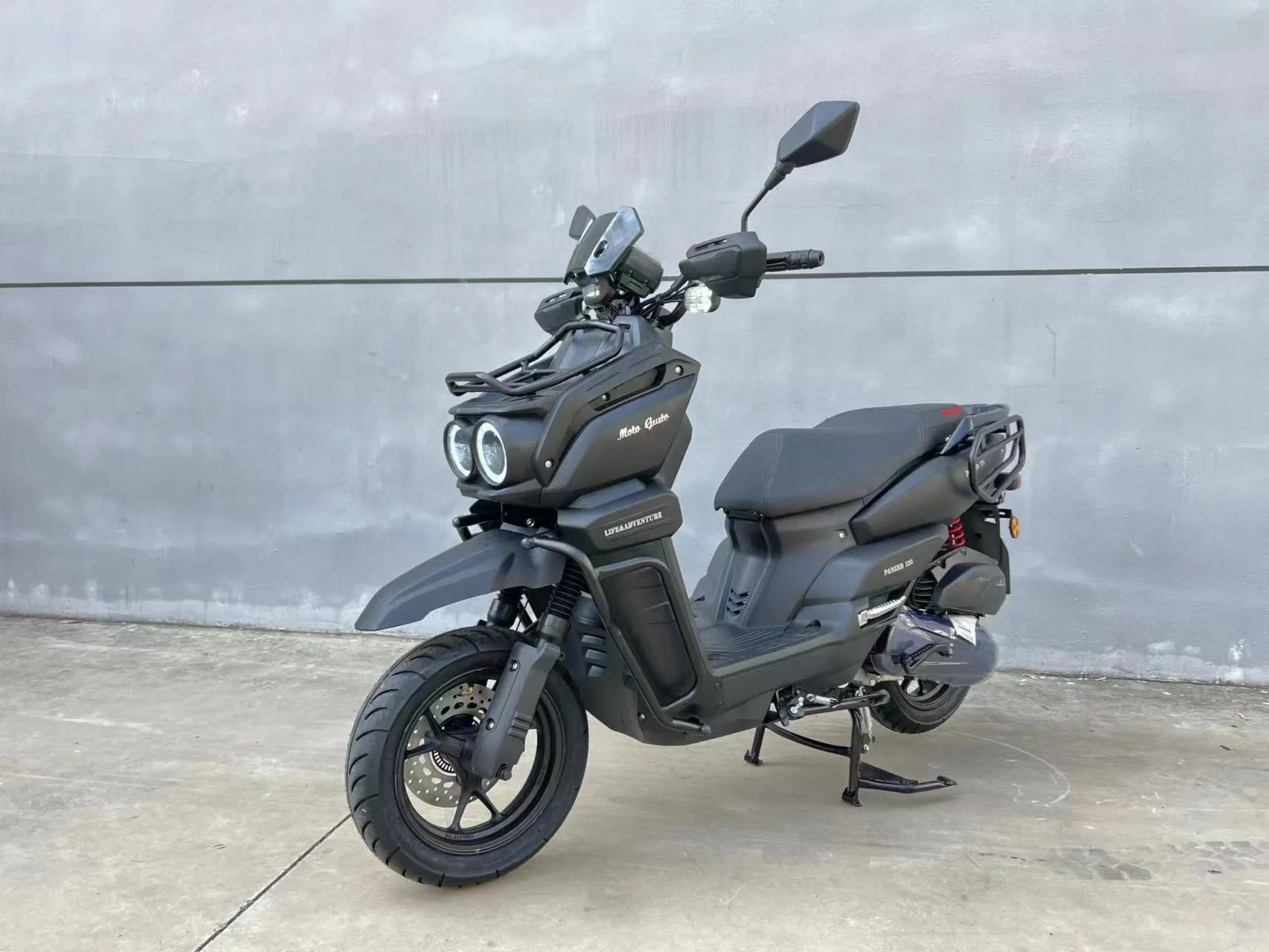 Eco friendly battery electric motorcycle bws 125 scooter 2000W moto with super bright lights motorbike