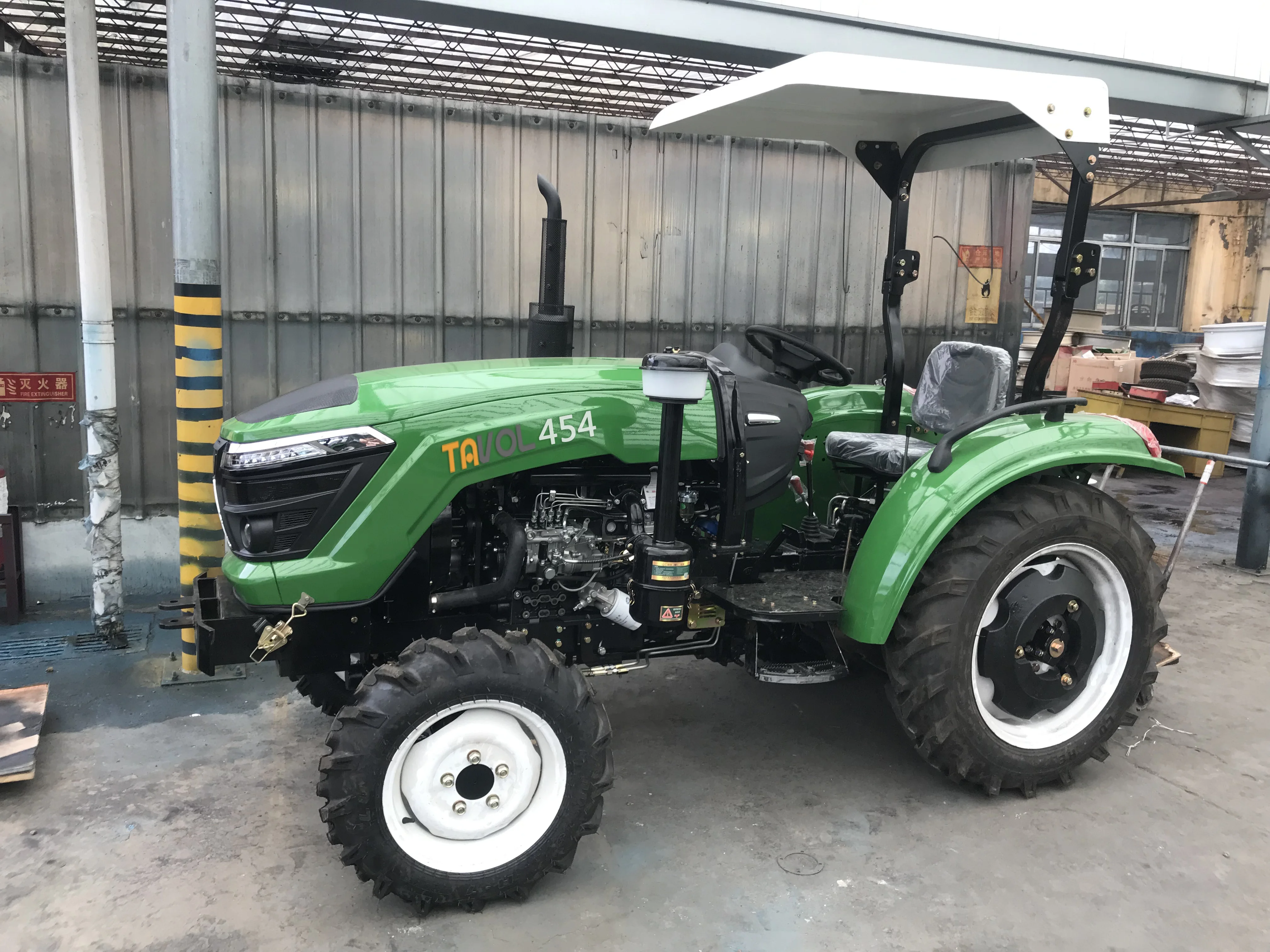 New Type 40 HP  45hp 50 HP 60 HP Mini Tractor with front and rear loader Farming Tractor Made in China