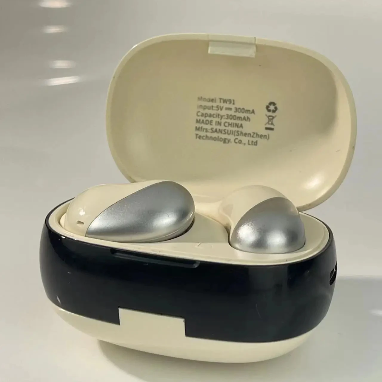 Free Shipping Wireless Stereo Headphones with Ear Hook LED Display Power Bank JL Chipset AAC Codecs for Hearing Aid Use