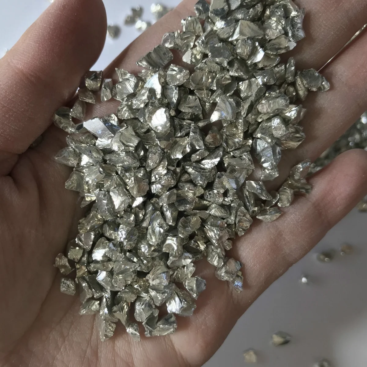 Оптовая продажа центральный элемент наполнитель ВАЗ декоративное измельченное стекло металлическое серебряное