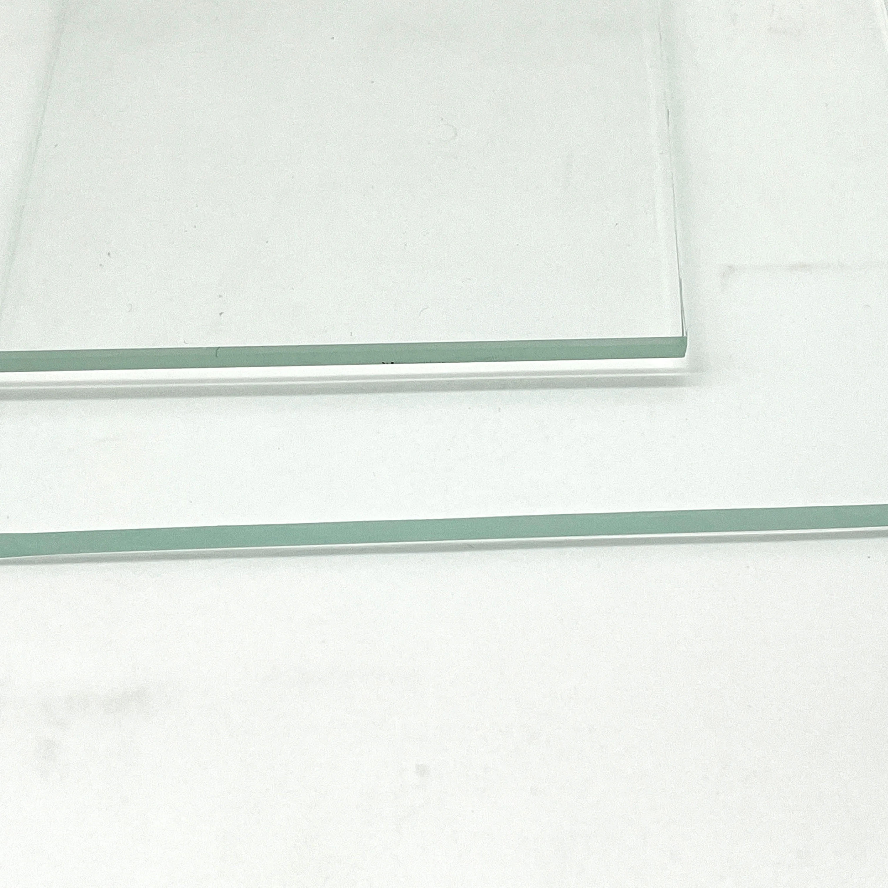 High Quality Factory Price  AR Glass Transmittance 99%   Optional Thickness  Anti Reflective Coating Customized Tempered Glass