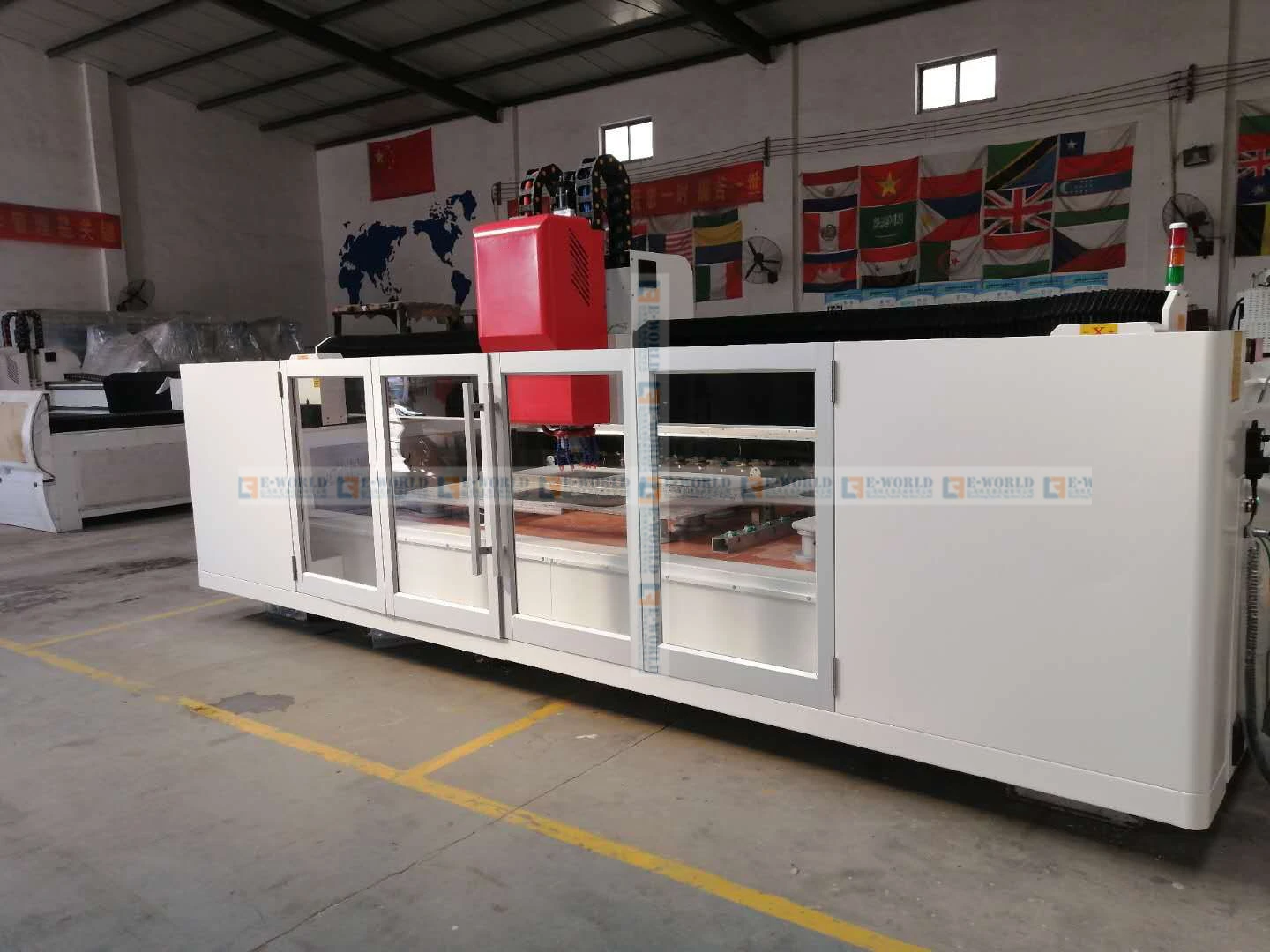 CNC Glass Processing Center With Automatically Changing Tools