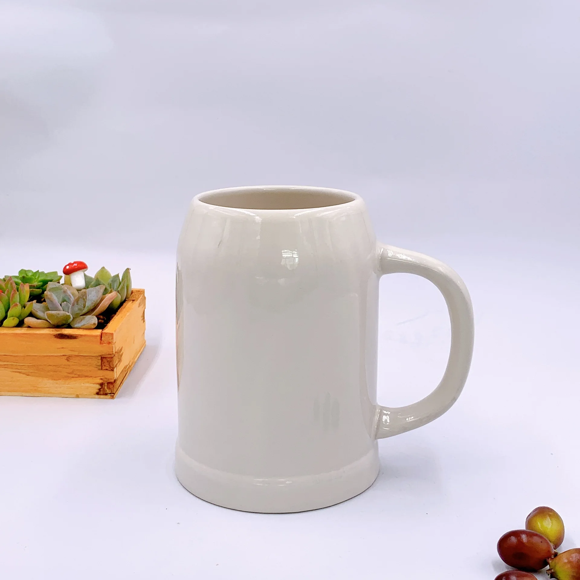 Custom large capacity Oktoberfest beer mug 1L Ceramic Beer Steins