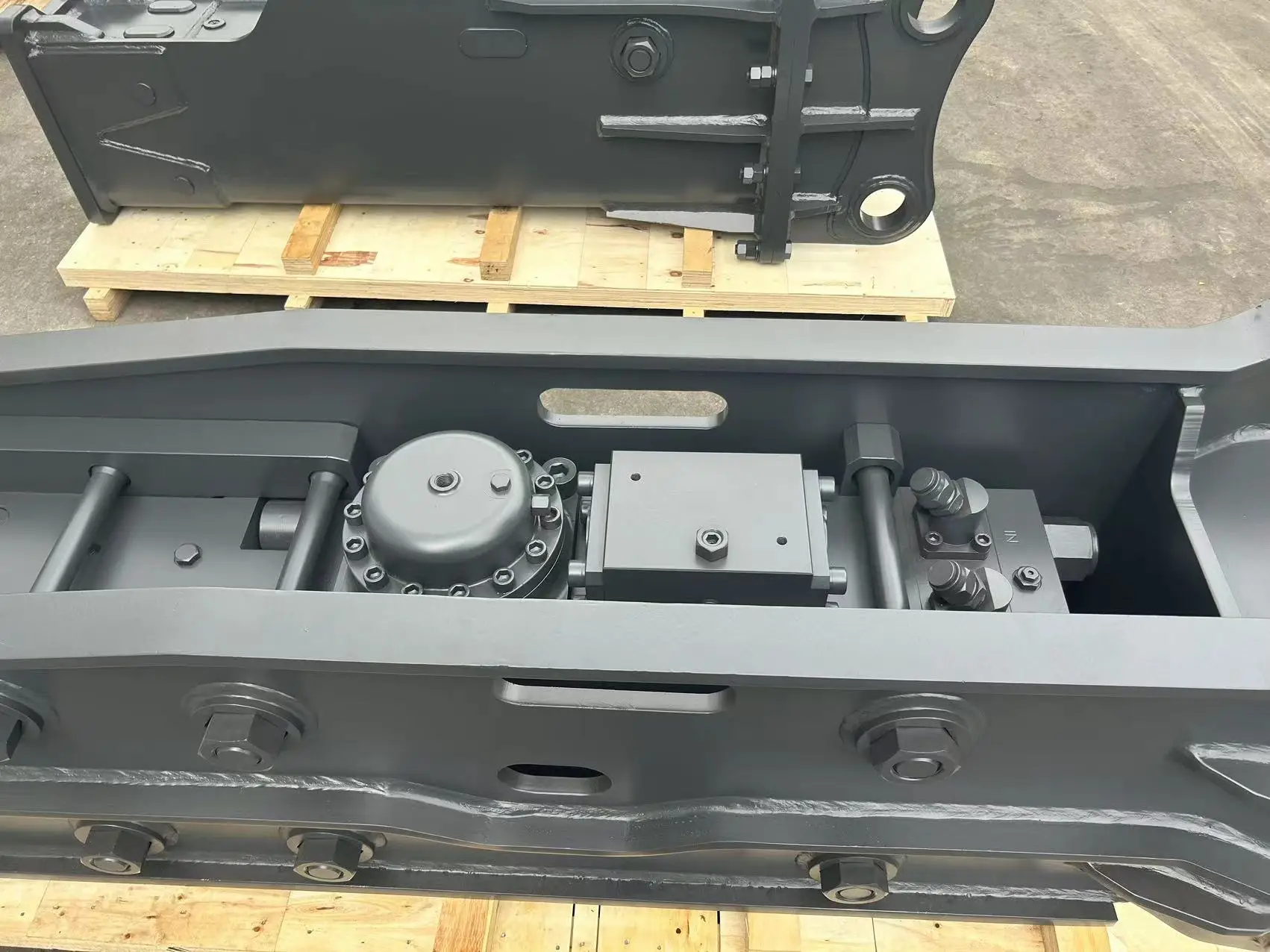 hydraulic excavator hammer with 68mm diameter chisels  Zosin 680 hydraulic breaker