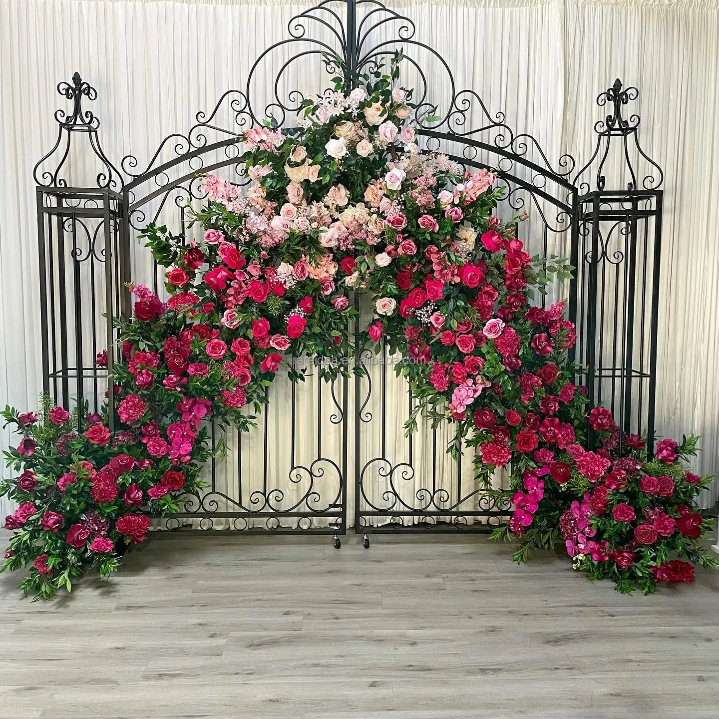 Out Door Use Wedding Decoration Garden Gate Metal Wedding Back Drop