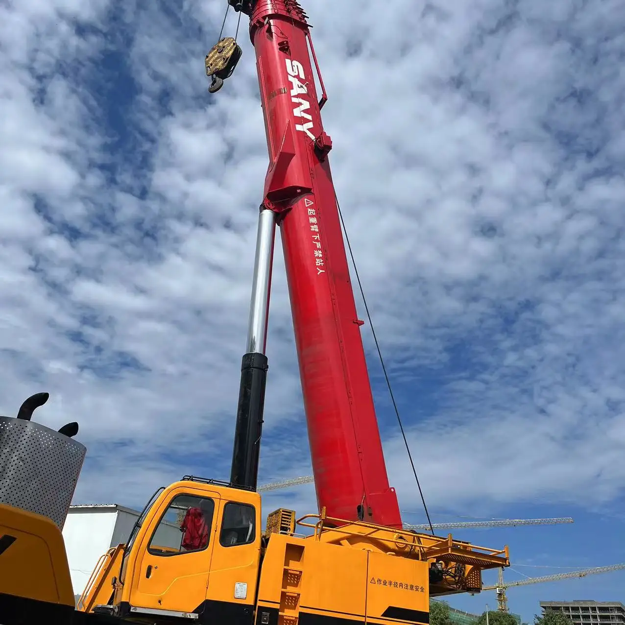 China Famous SANY QAY220 Second Hand Truck Crane 220 Tons Lifting
