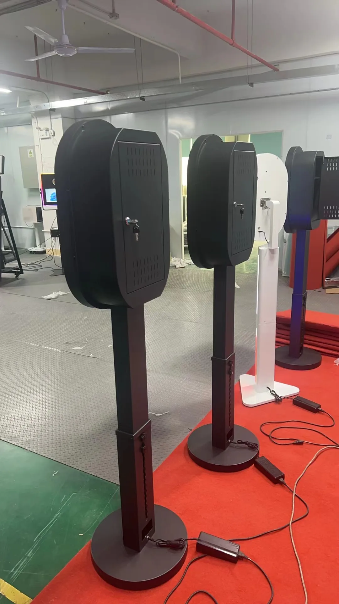 Hot Sale Lifting Elliptical iPad Photo Booth Stand Portable Photo Booth Suitable for Weddings and Parties mirror photo booth