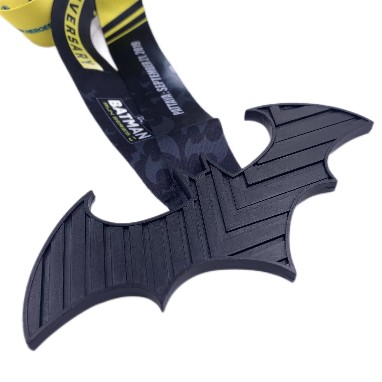 Customized Professional Zinc Alloy Bat Man Dart Medal With Ribbon