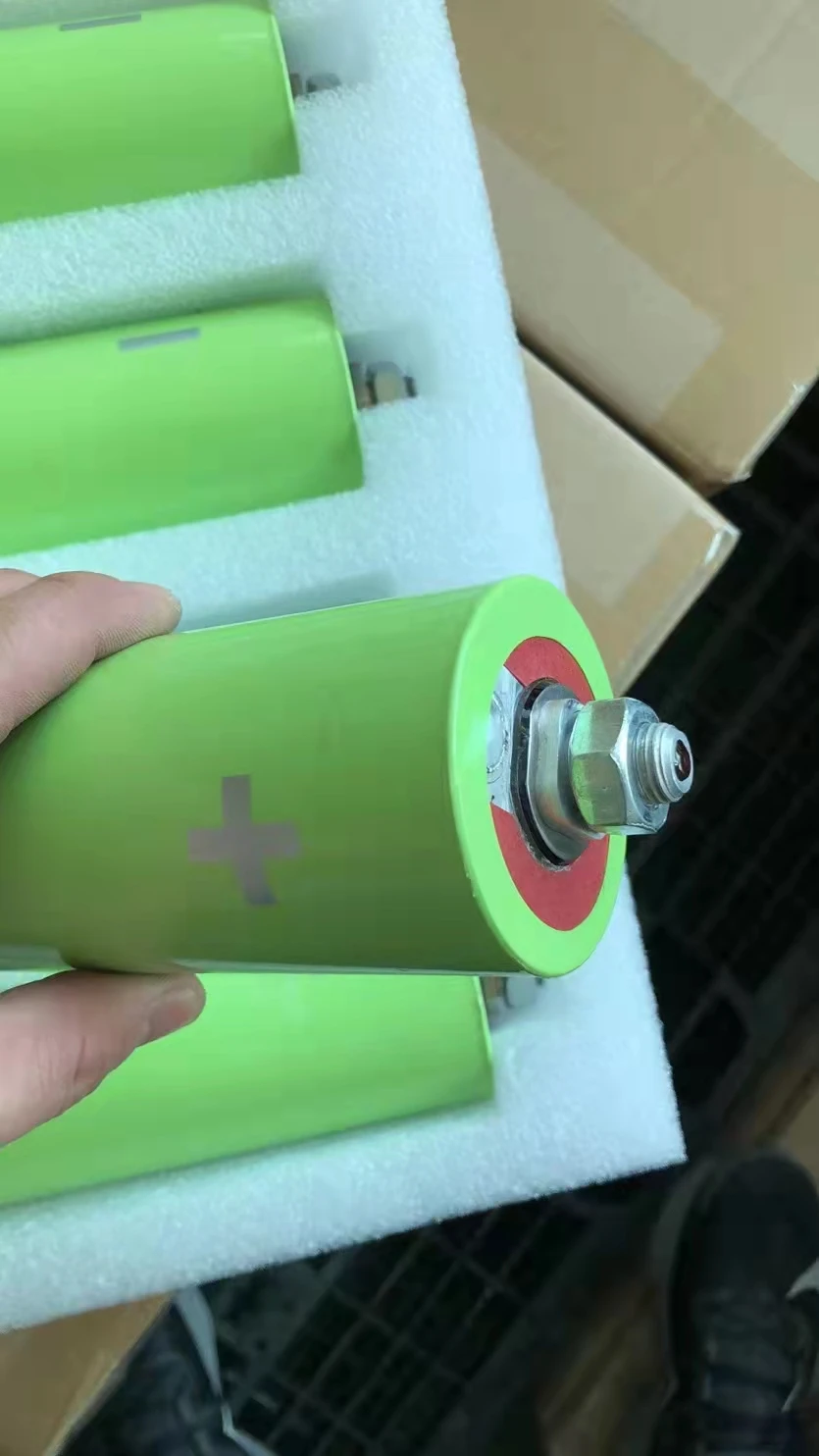 Cheapest 60280 55Ah Cylindrical LiFePo4 Battery 60280 Real 60Ah