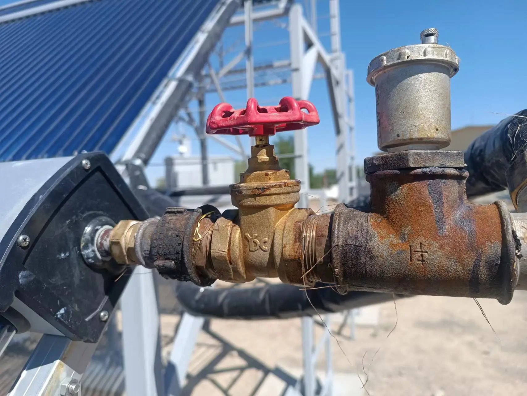 Heat Pipe Solar Collector for Swimming Pool Heating