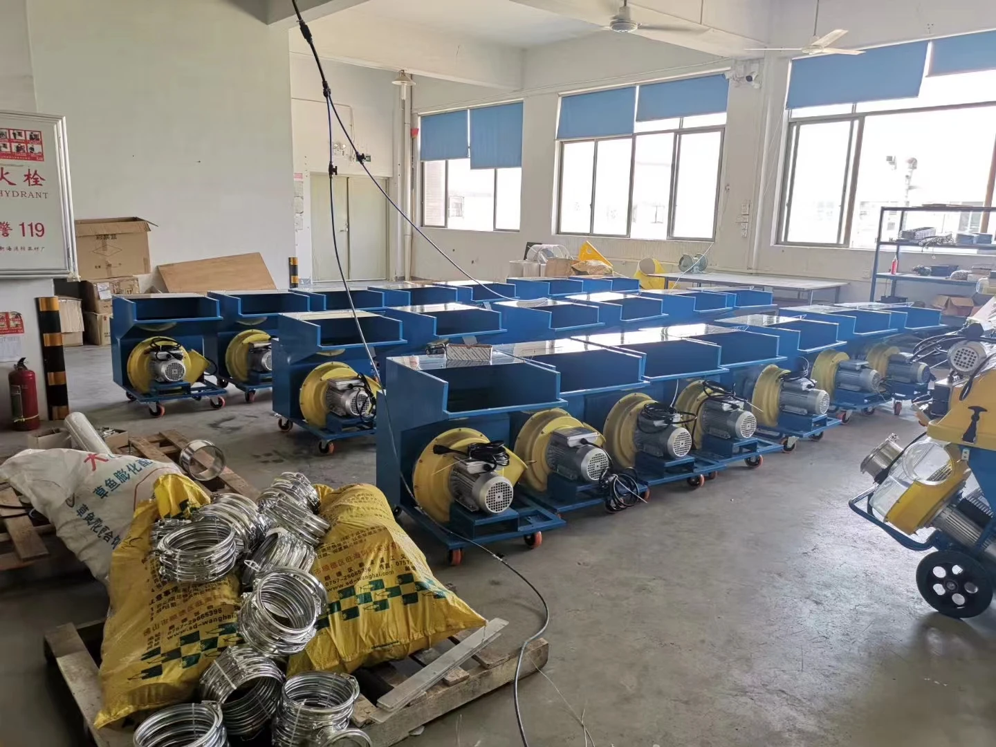 Manufacture Quicker Clean speed with Brush Water Equipment Pit Ball Machine Ball Pit Cleaning Machine for Ball Indoor Equipment
