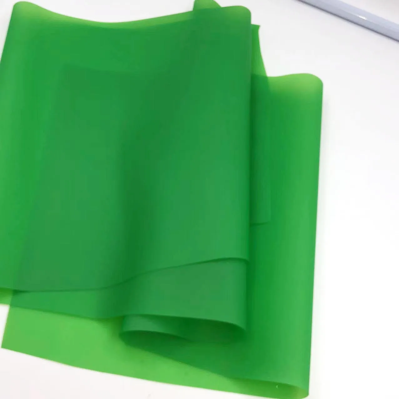 Hot Selling Eco-friendly Durable Multi-colour Shiny TPU film For Women shoes and bag