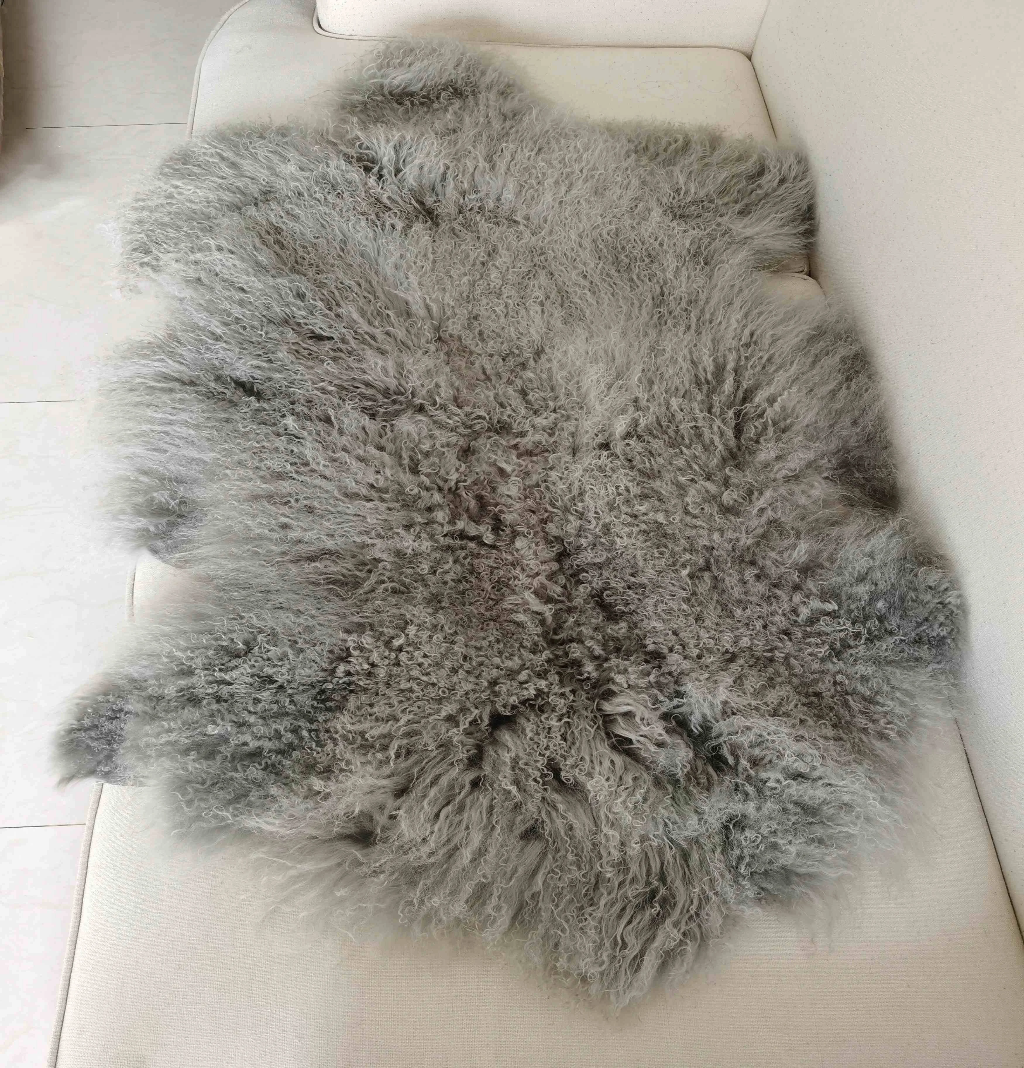 White Tibet Lamb Fur Carpet Mongolian Sheep Fur Blanket Long Curly Hair Sheepskin Home Floor Tibetan Lambskin Rug For Home Decor