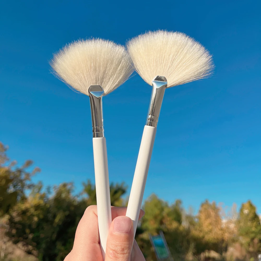 Portable Fluffy Fan Brush Short Handle Soft Facial Makeup Brush Cosmetic Applicator Tools For Peel Mask