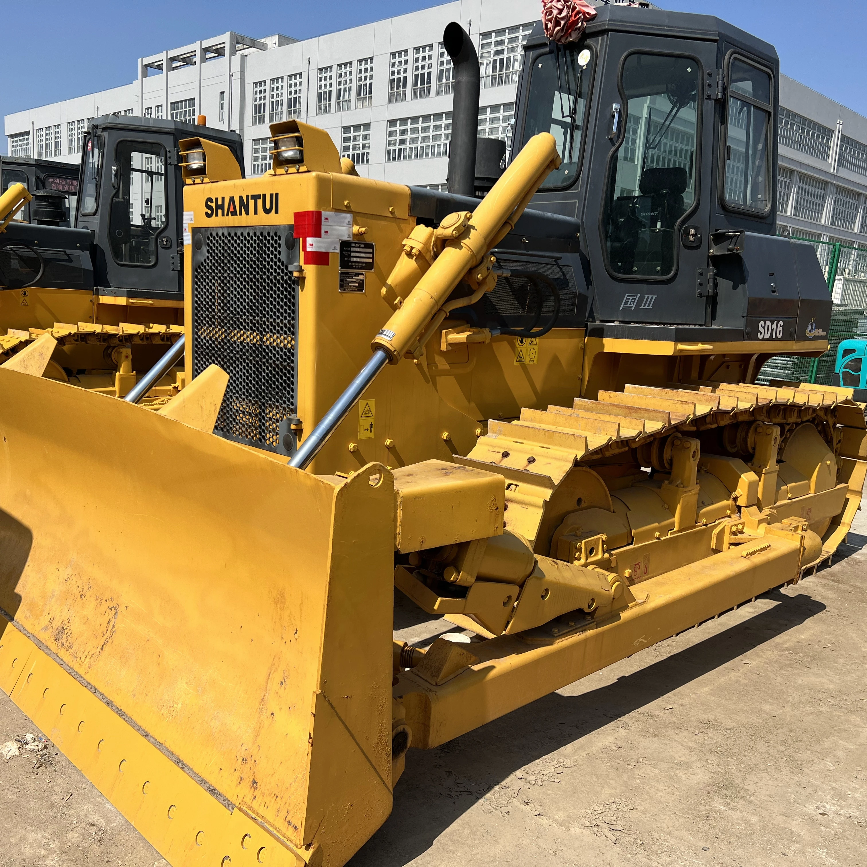 Бульдозер shantui sd16 б/у Китай sd22 sd32 Гусеничные бульдозеры для продажи