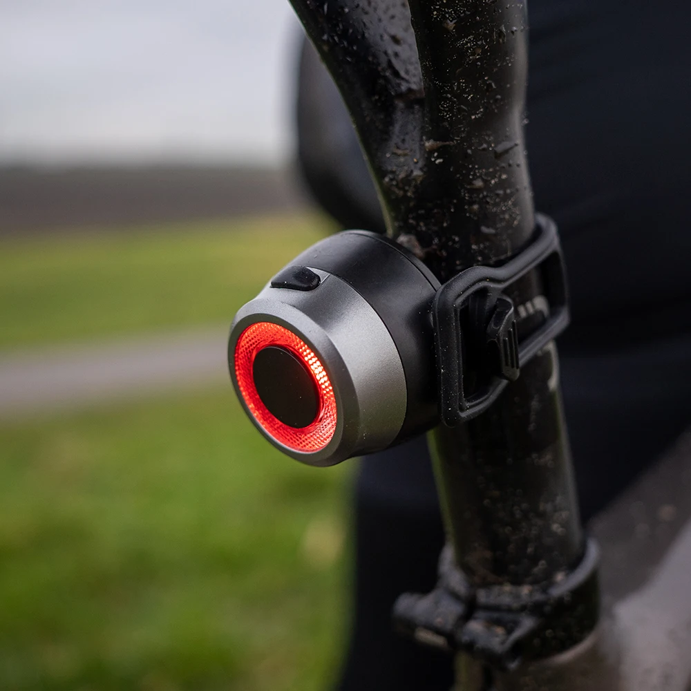 
Factory direct Sate-lite USB rechargeable bike light eletric bike rear light CREE LED waterproof 