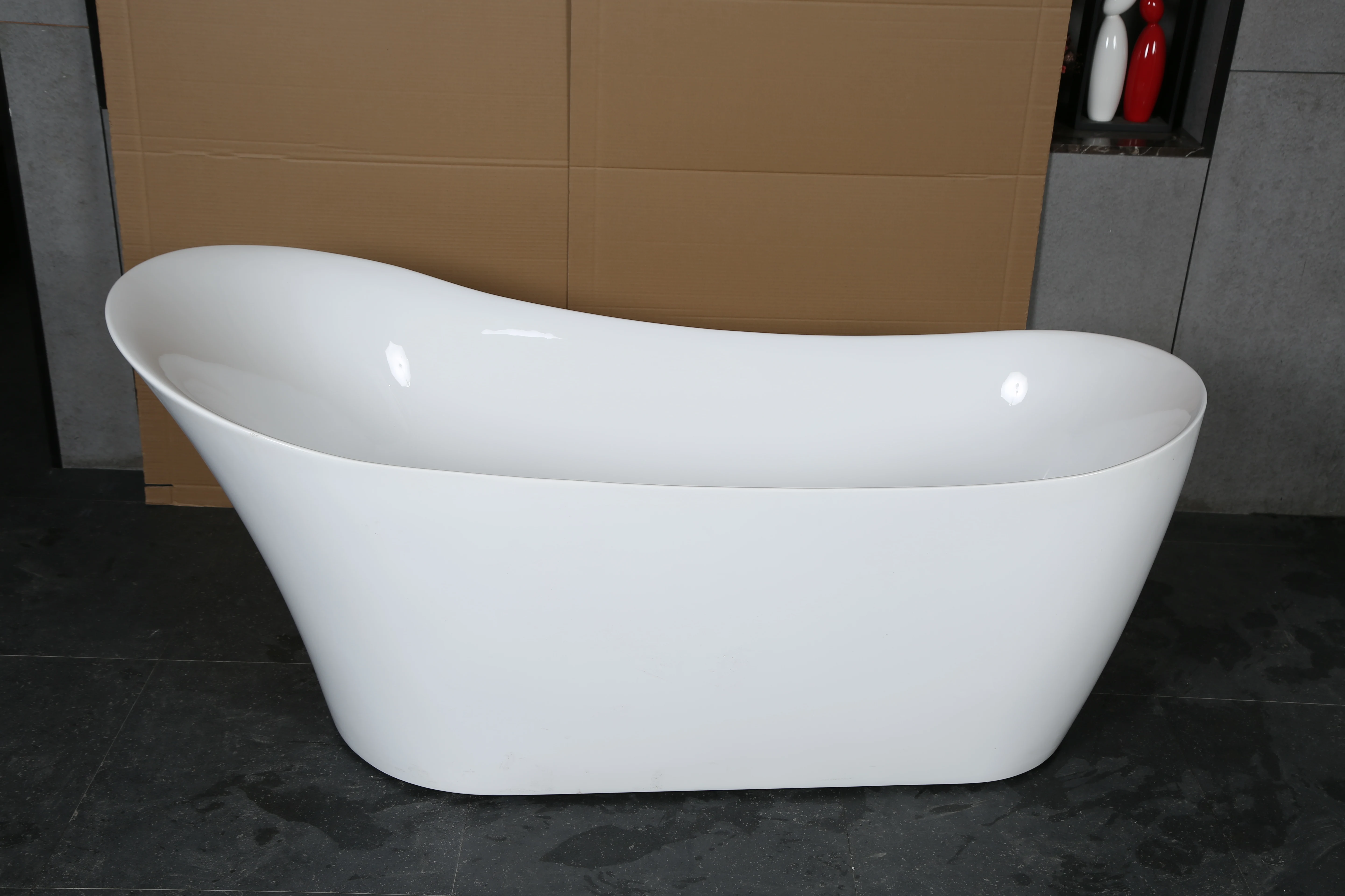 Free Standing Bath Tub Whole Seller Hot Sale Acrylic CE Modern Divano Freestanding Vasca Da Bagno Di Design Drainer Body Soaking