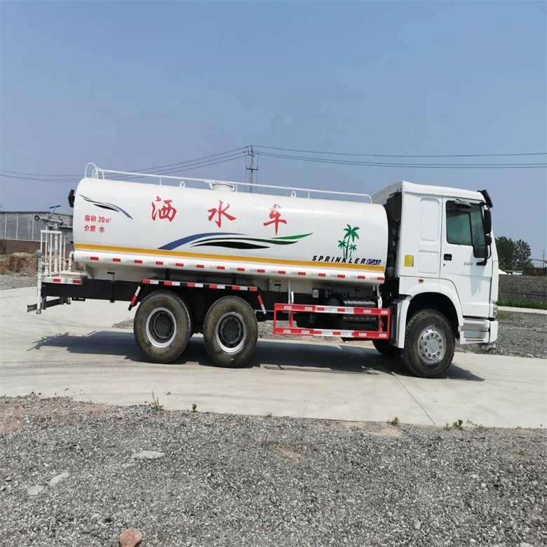Japan imported second-hand Isuzu howo water truck in perfect condition ready for sale