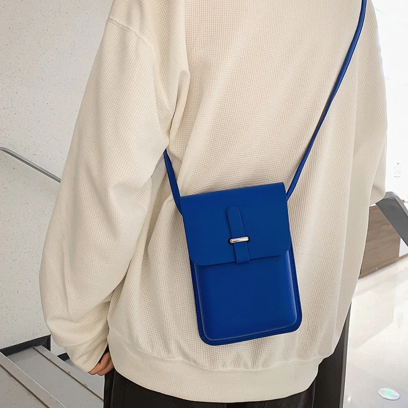 New Fashionable and Minimalist Mobile Phone Bag for Women, Versatile and Casual Vertical Trend Flip Single Room Crossbody Bag