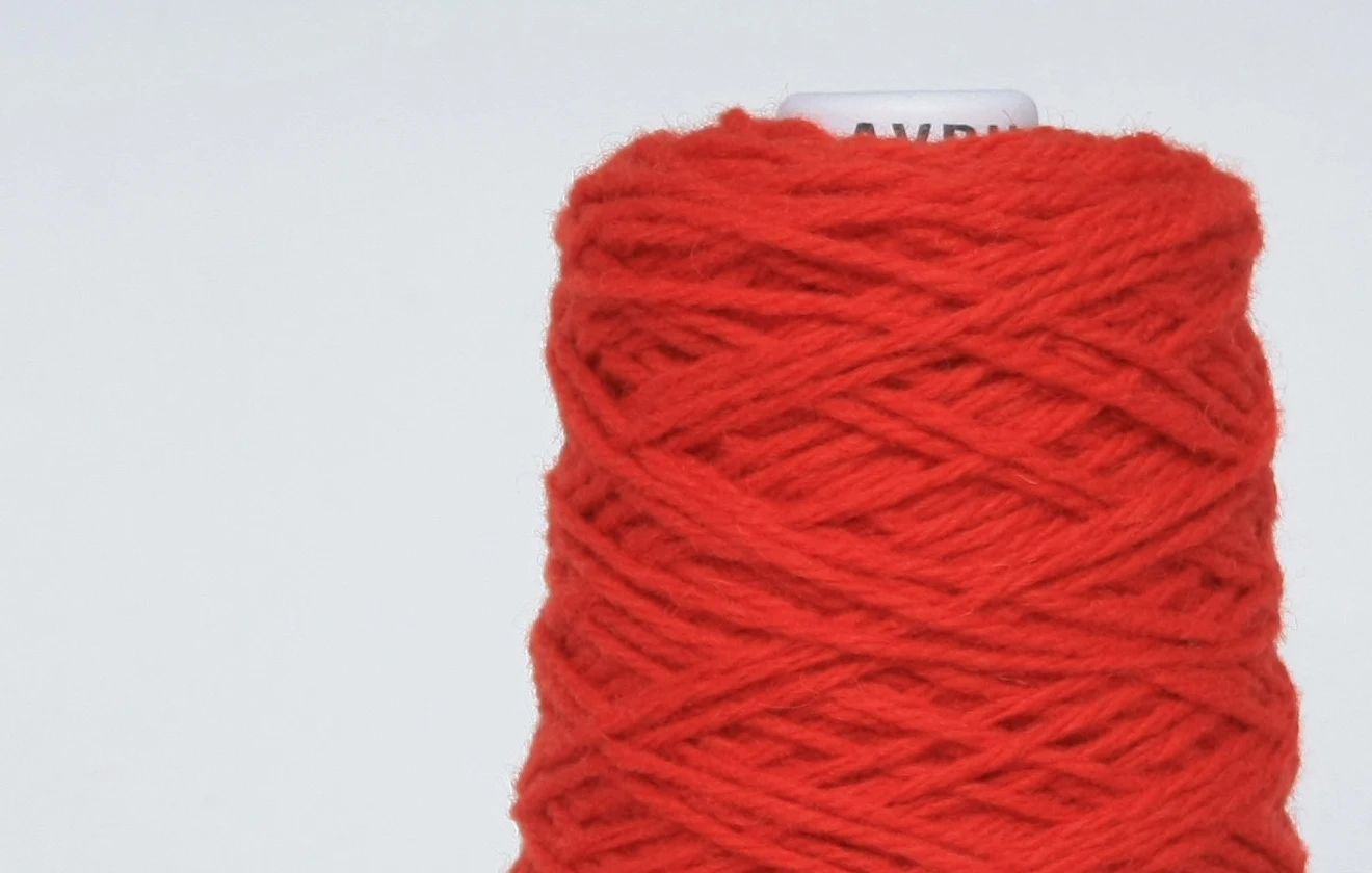 Hot sale 1.6 meters per gram wholesale 100% wool fabric knitted yarn