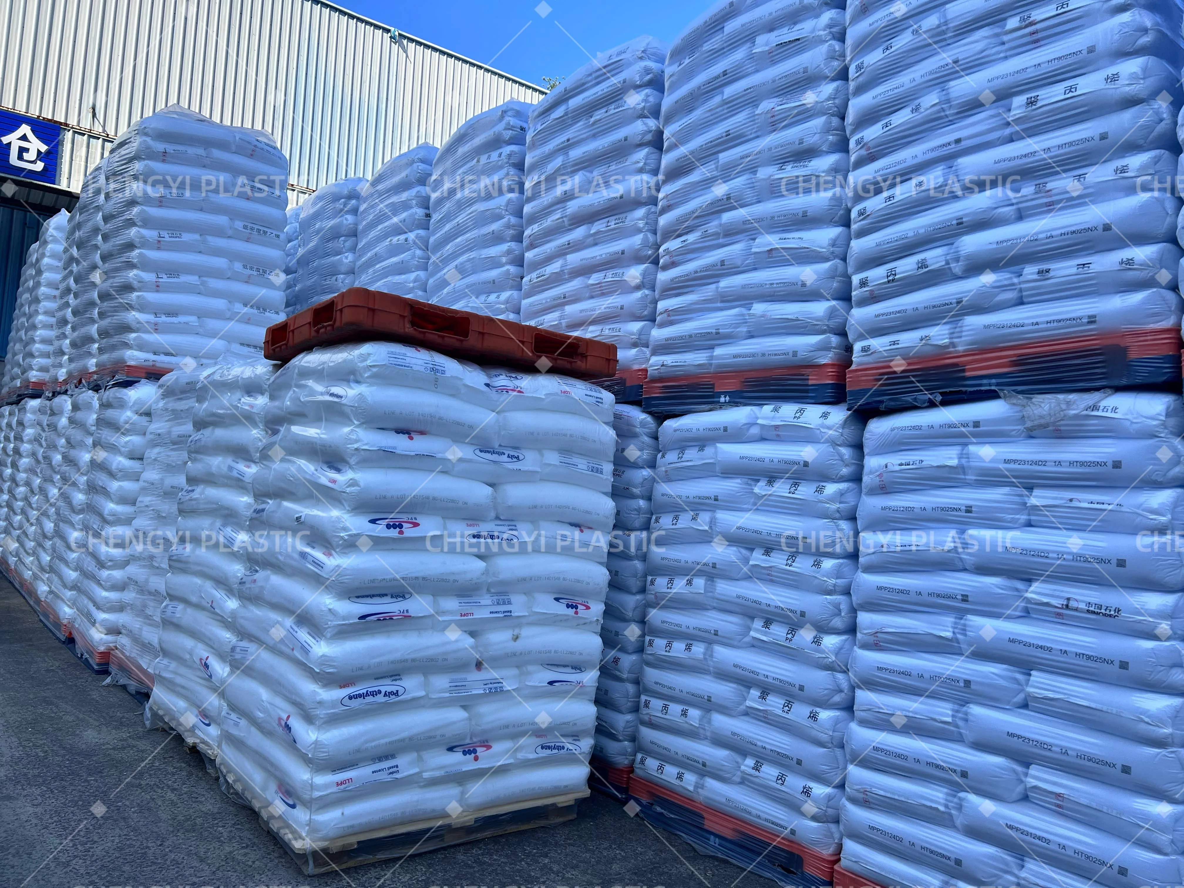 cheap factory price PP 3342R household goods food containers high definition injection molding grade standard material