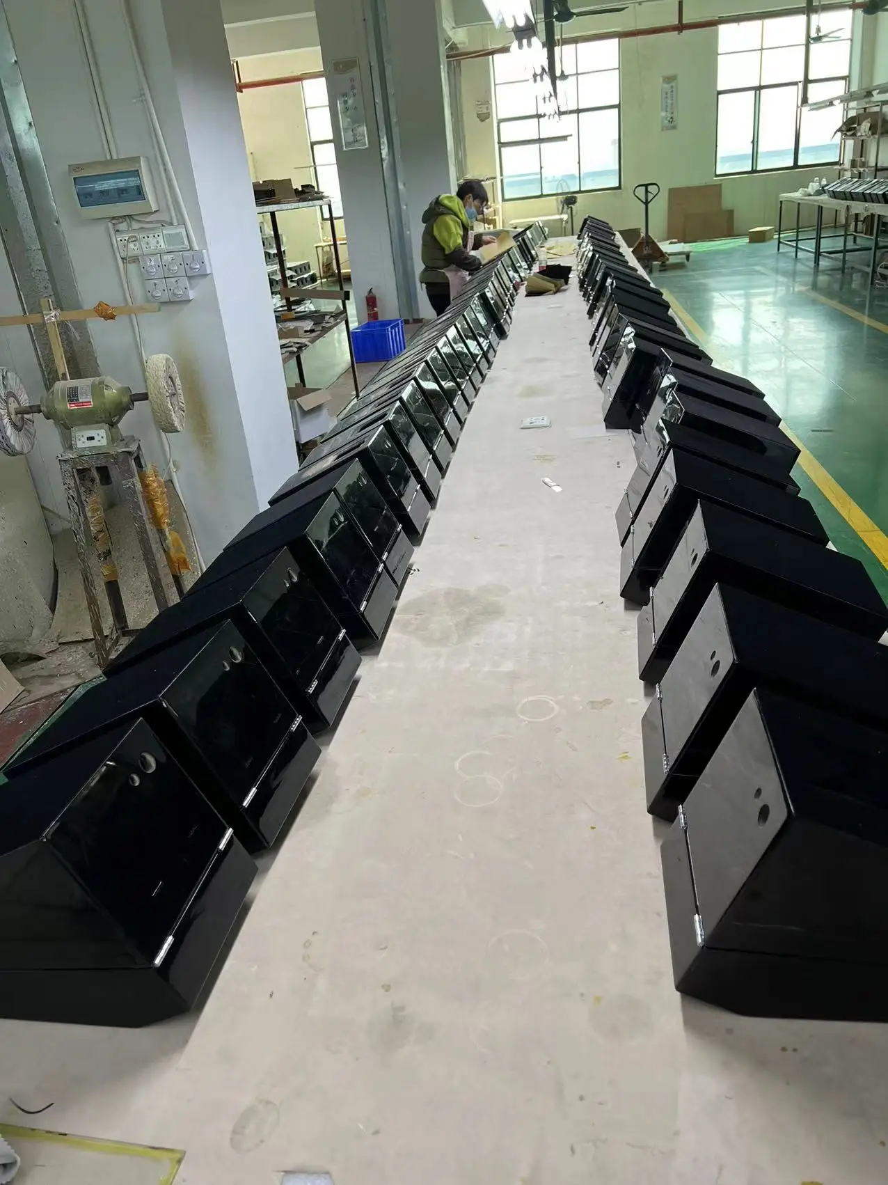 GC03-D20BB-L-A Perfect Quality super quiet motor MDF wood Door sensor LED Light watch winder for Watch enthusiasts