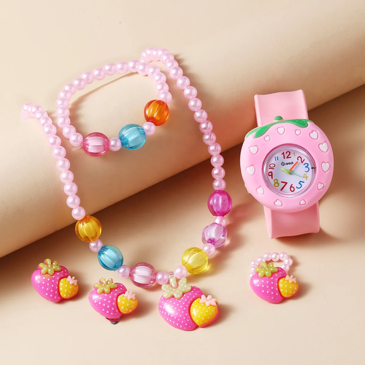 Unique Gift Set 6 PCS Children Watch Sets Cute Cartoon Strawberry Slap Band Kids Watches Montre Pour Enfant