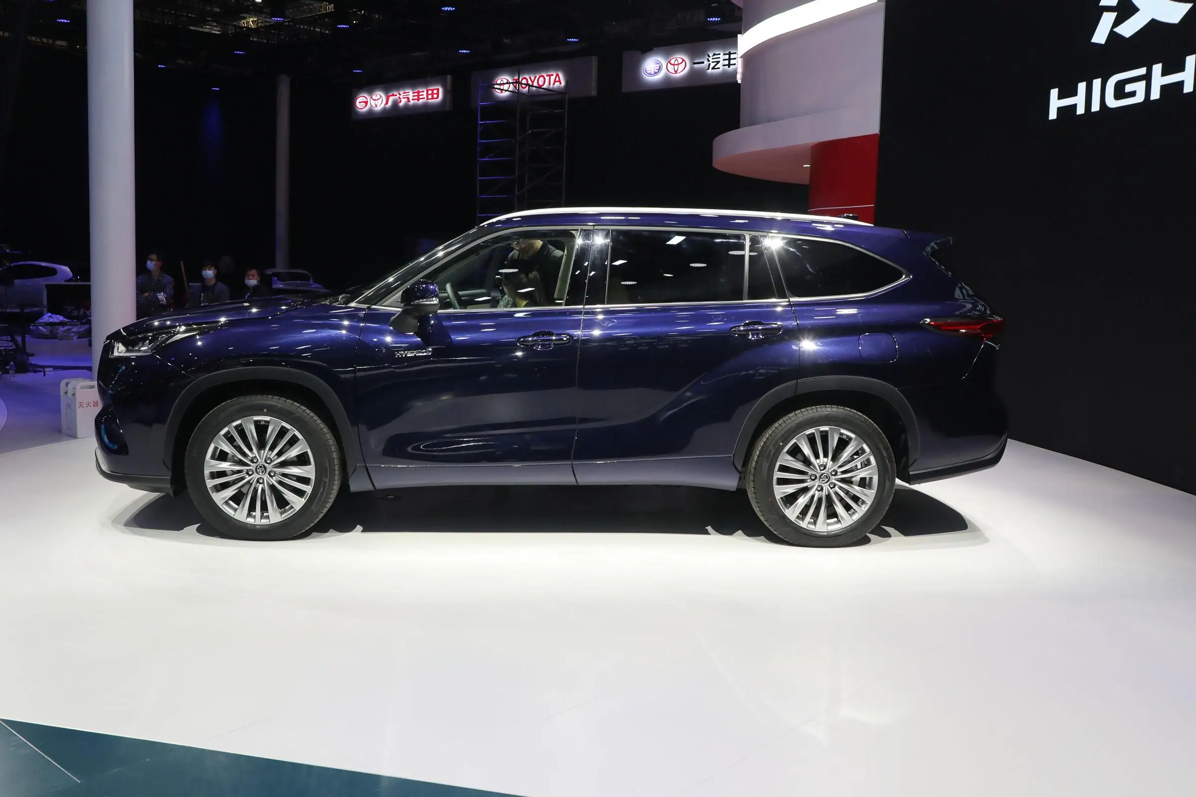 2018 Toyota Highlander электрическая топливная автоматическая коробка передач левое рулевое управление производство кожаных сидений AWD R16 шина 1-25000 евро VI