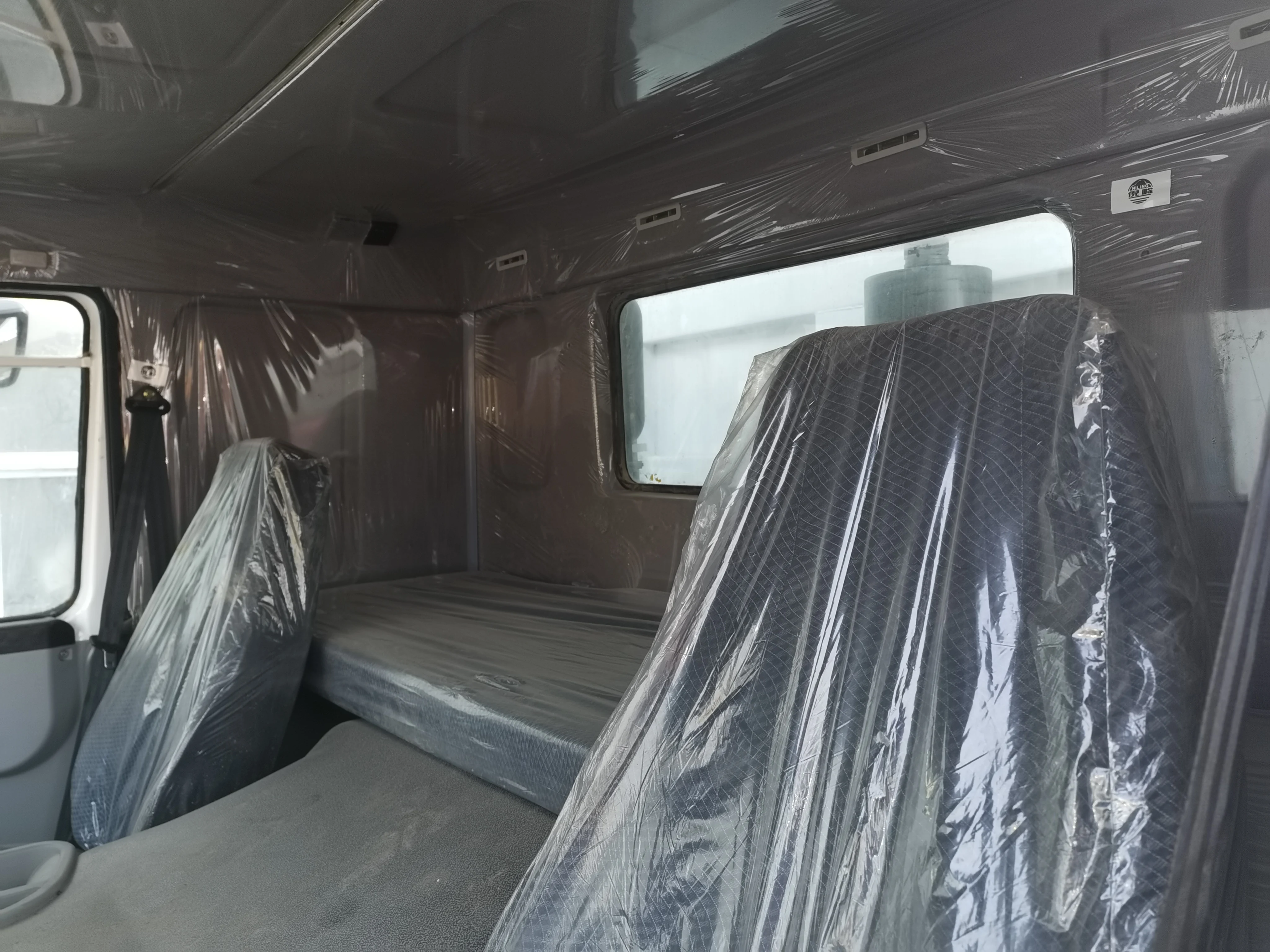 Тяжелый самосвал Sinotruk Howo 400 371 л.с. 6x4 10-колесный 20 т/30 т Емкость евро 2 с левым рулевым управлением