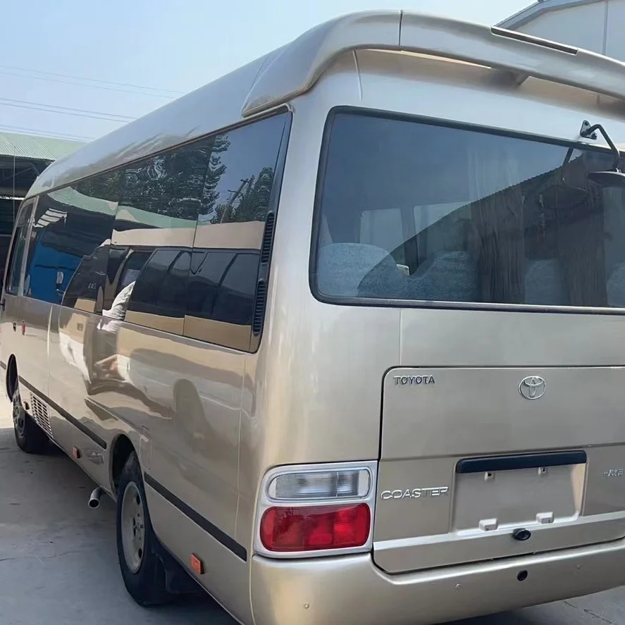 30 seater LHD used good condition diesel engine toyota coaster bus for sale