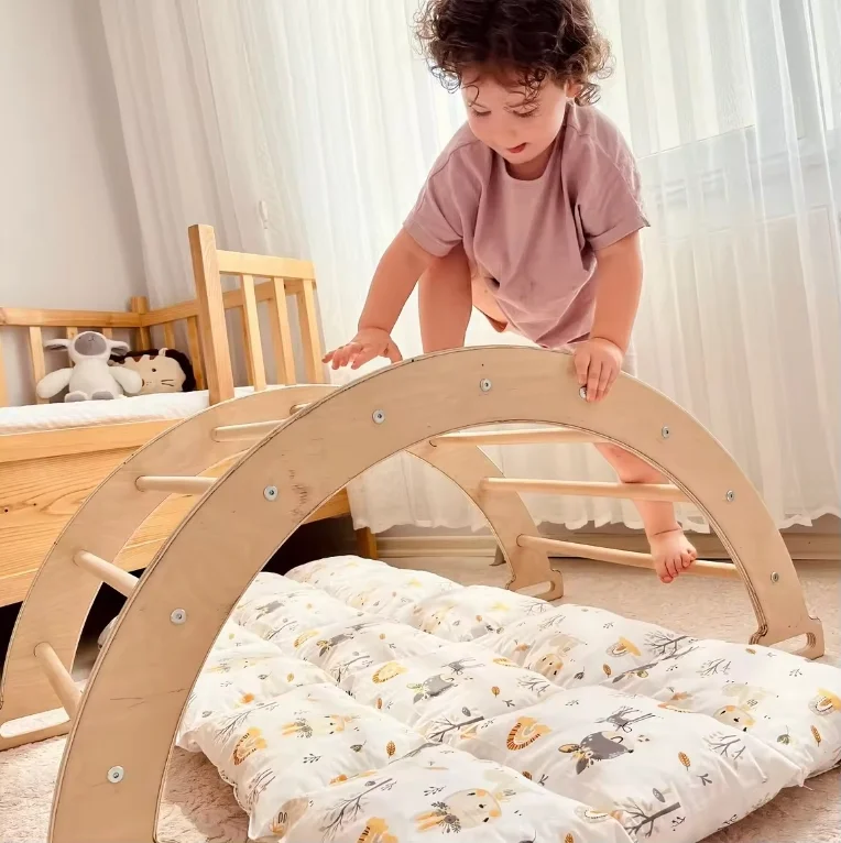 New design montessori climbing arch wooden baby indoor playground  climbing ramp for baby