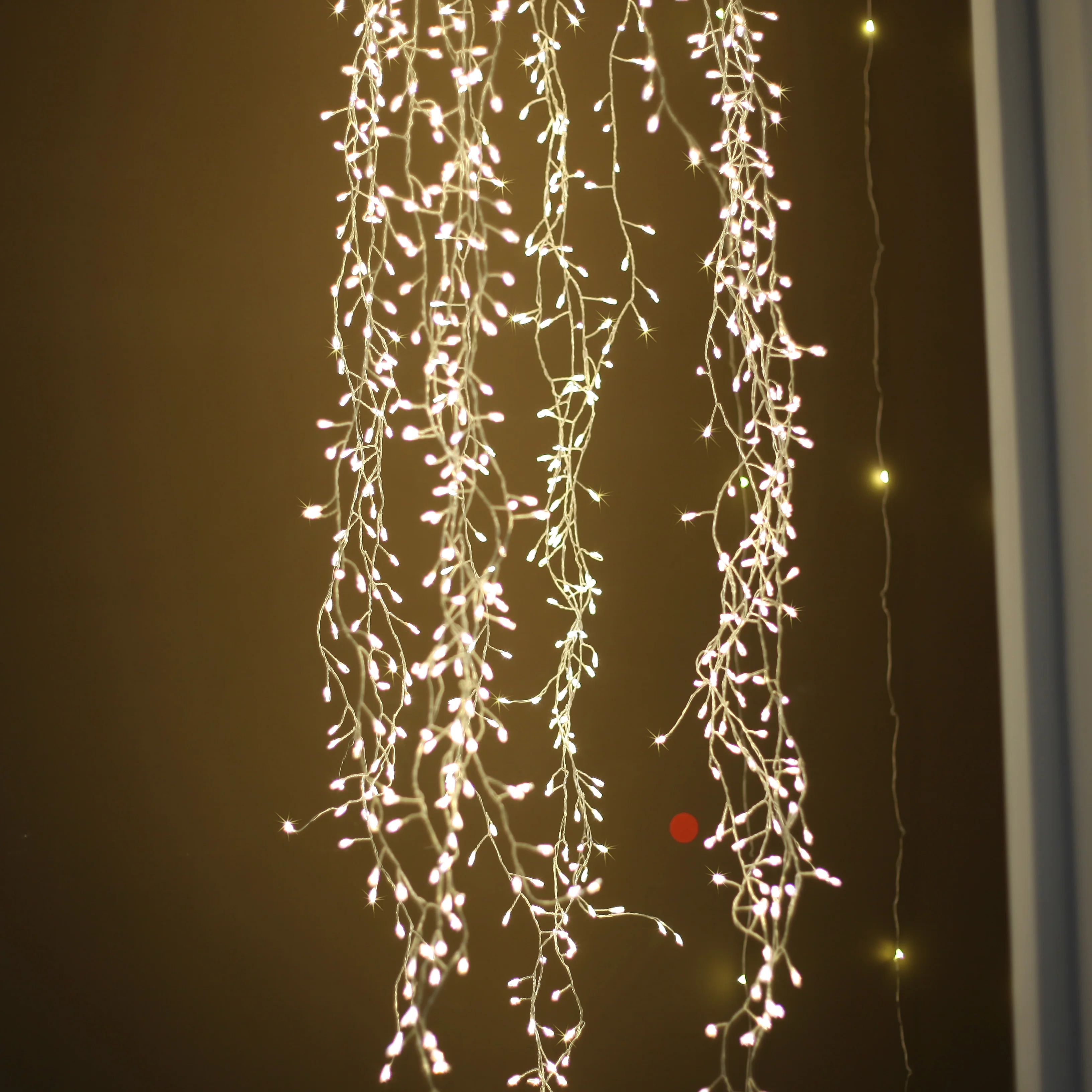 Newish outdoor christmas decoration dia30cm*H100cm cluster copper wire falls light with 550 micro warm LED, IP44 GS adapter