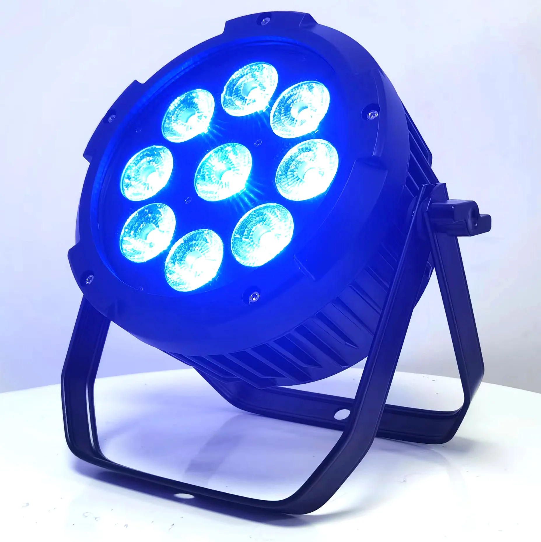 Высокая яркость 6/10Ch Ip65 беспроводной Dmx аккумулятор 9X18W Rgbwauv 6-в-1 светодиодный светильник
