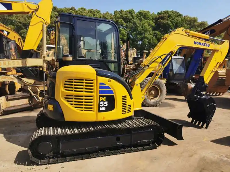  Б/у землечерпалки Komatsu pc55mr-2 продается подержанная техника