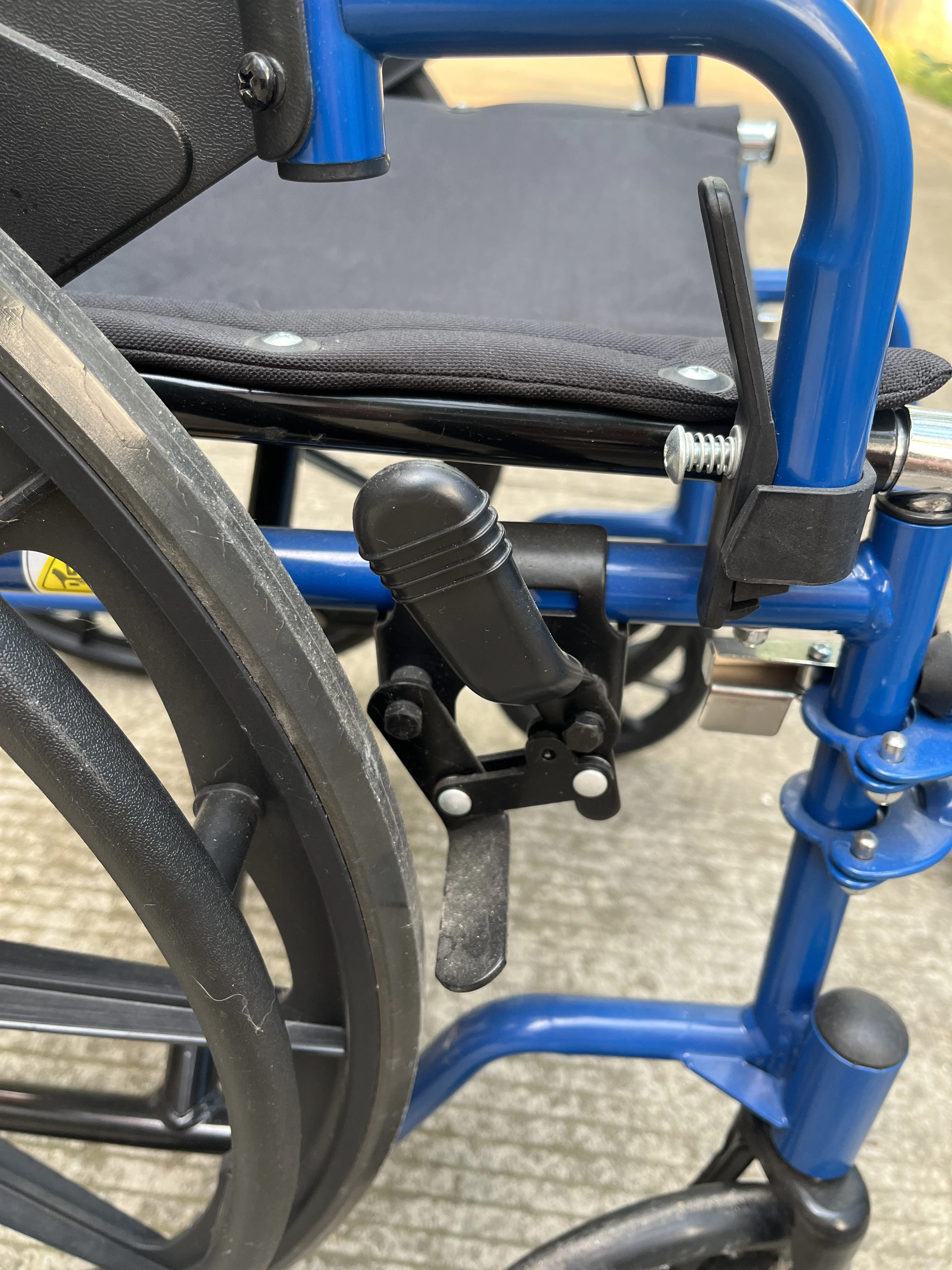 Excellent WC-J2019 Medical Aluminum Alloy Wheelchair Manual Lightweight Wheelchair