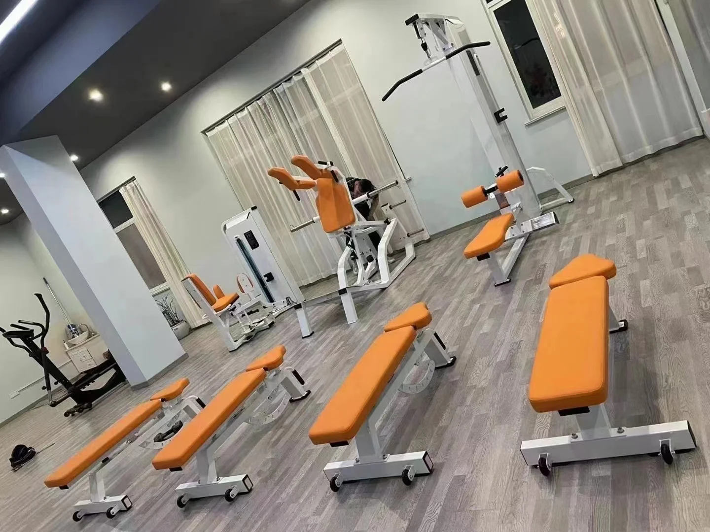 Commercial Seated Adjustable Arm Weight Scott Preacher Curl Bench Biceps Lifting Equipment 90 Degree OEM Preacher Curl Machine