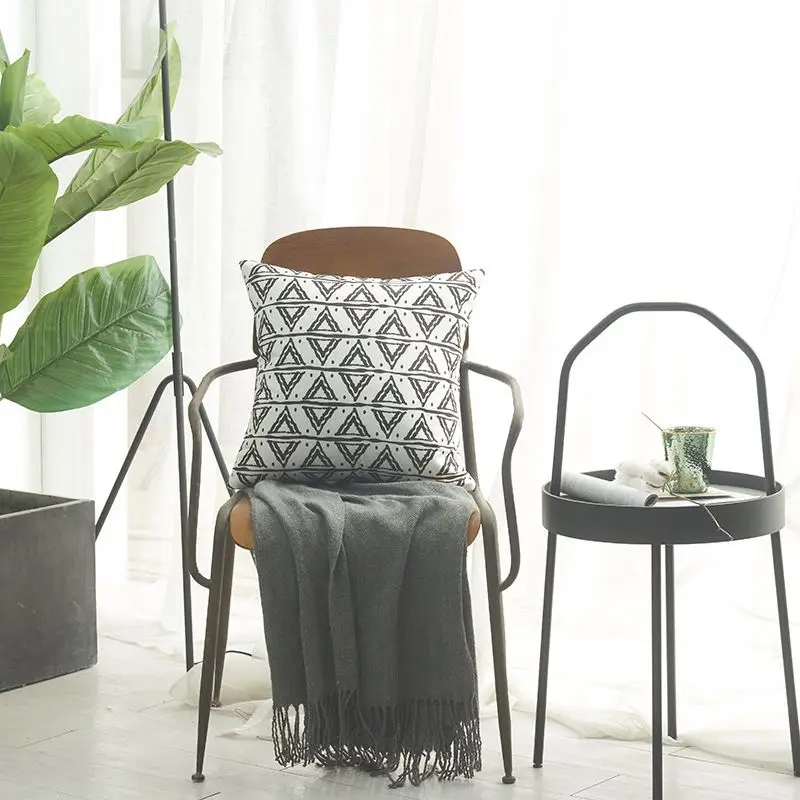 OEM Quality Comfortable North European Styles Custom Made Printed Digital Print Geometric Cushion Cover