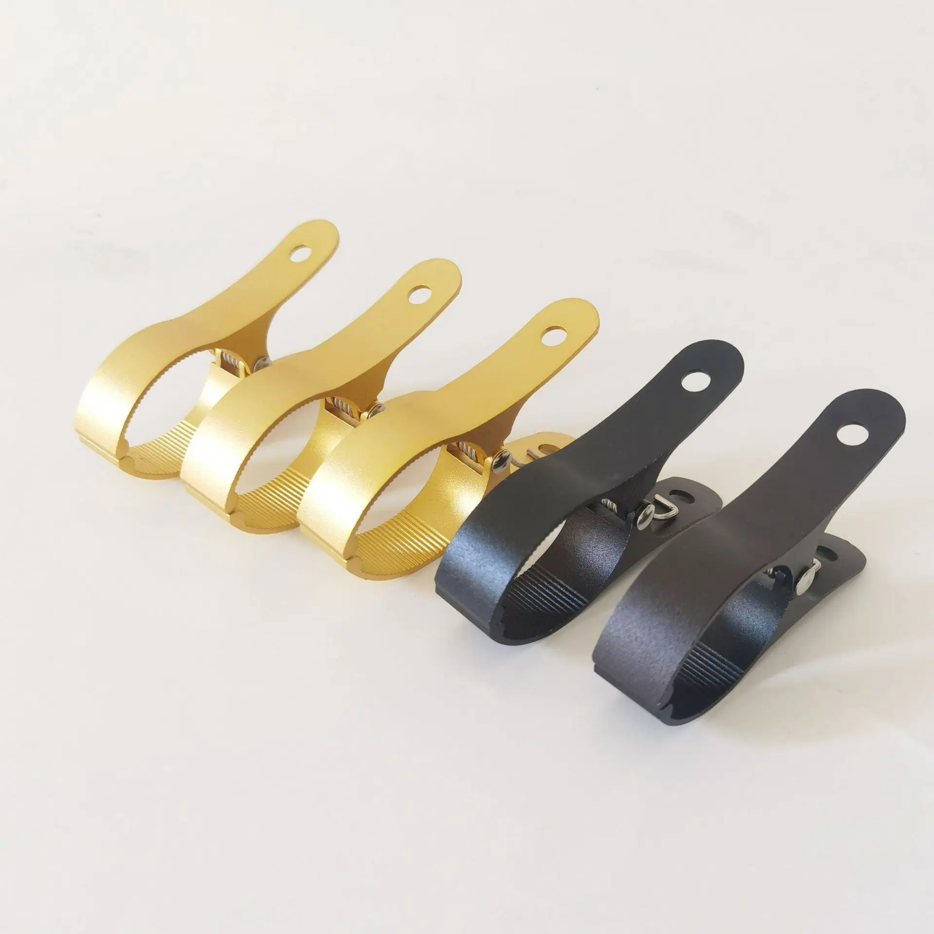 Aluminum Alloy Clothes Pegs Retainer Clothespin Big Size Windproof Clothes Clips For Drying Quilt