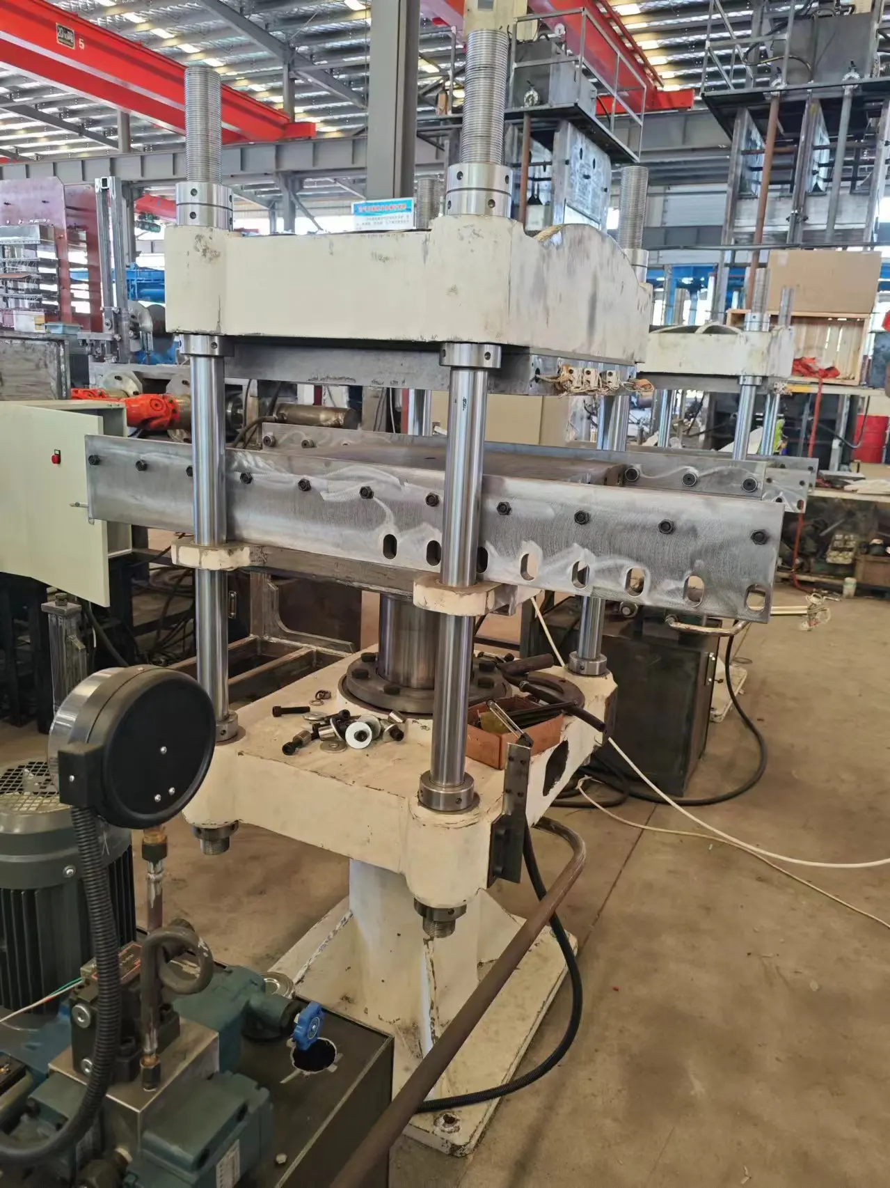 rubber vulcanizing press