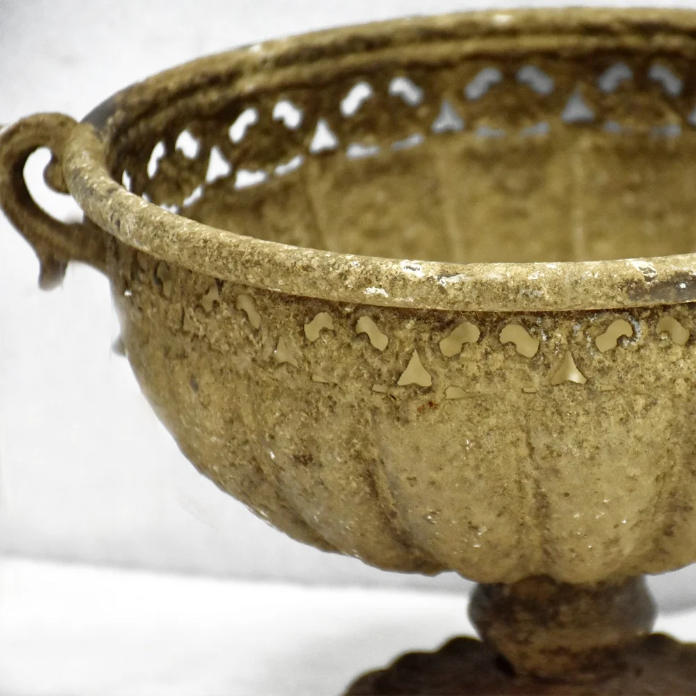 Chinese Manufacturer Home & Garden Floor Flower Urn for Outside, New Product Ideas 2019 Country Style Plant Pots Wholesale