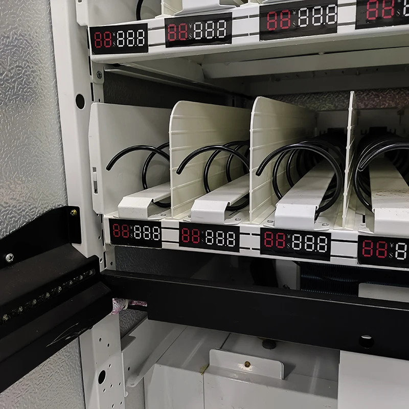 China Vending Machine Snack and Drink, Cooling System, Nayax Payment for Sale