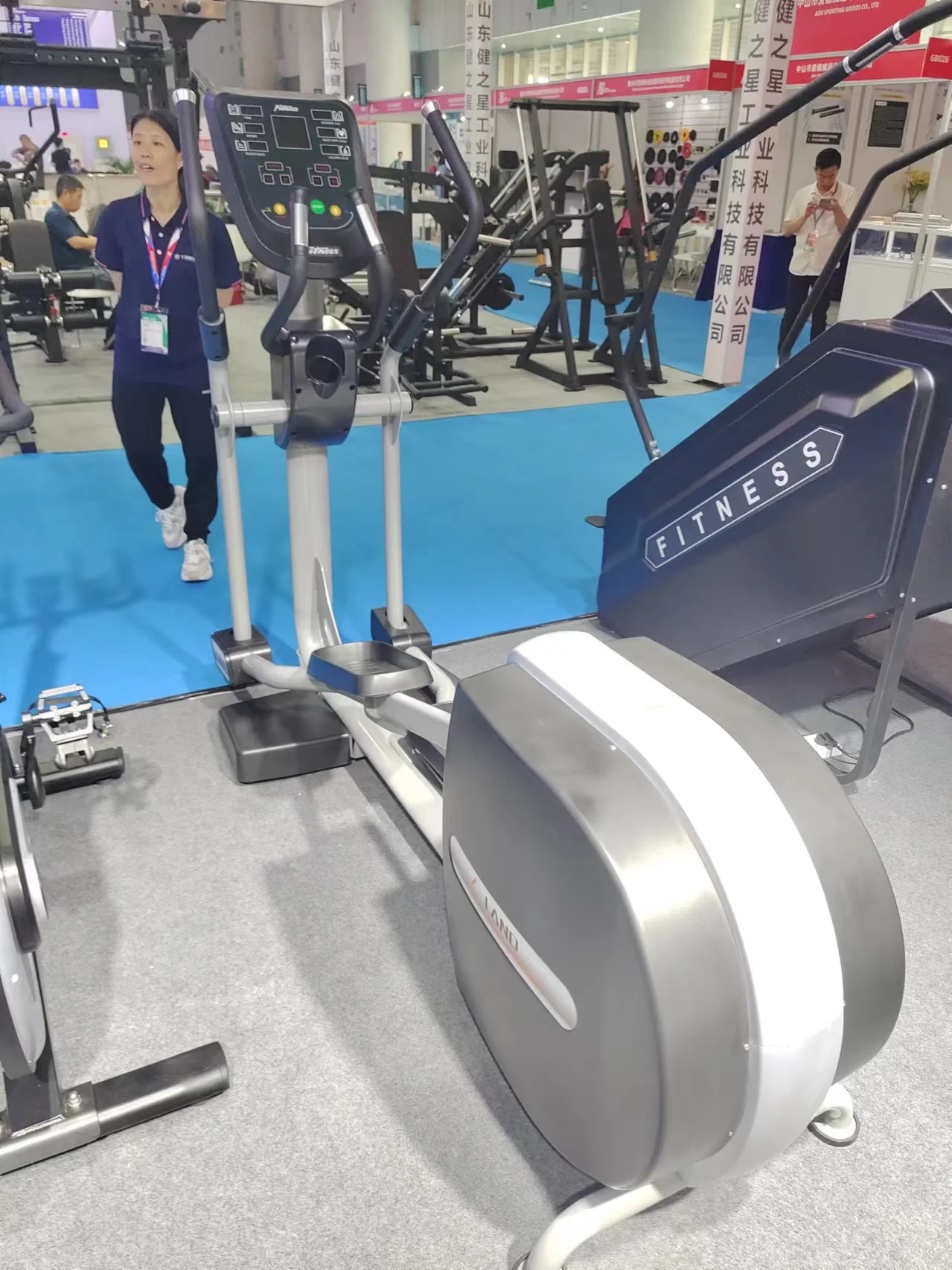 LDE-13 Indoor Fitness Equipment Commercial Exercise magnetic Cross Elliptical Trainer Cardio Sport Bike