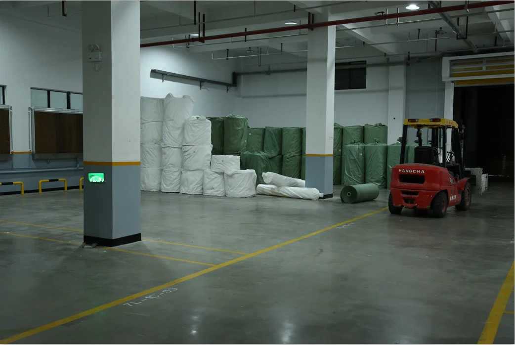 Rayon Wood Pulp Spunlance Non woven Parallel Cross Pearl Spunlace Nonwoven Fabric  for Washcloth Jumbo Rolls