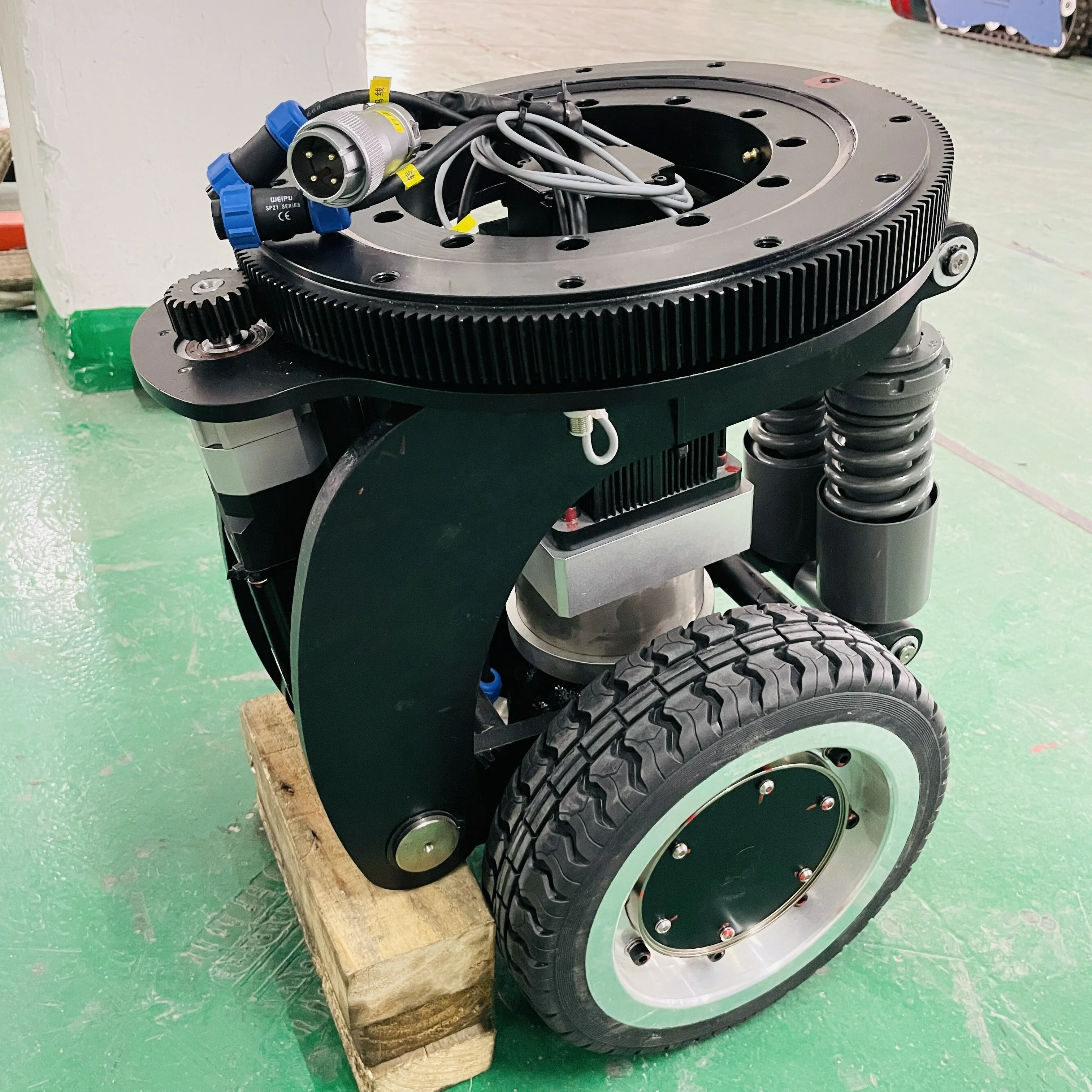 Индивидуальный привод колес AGV 3000 кг с рулевым и