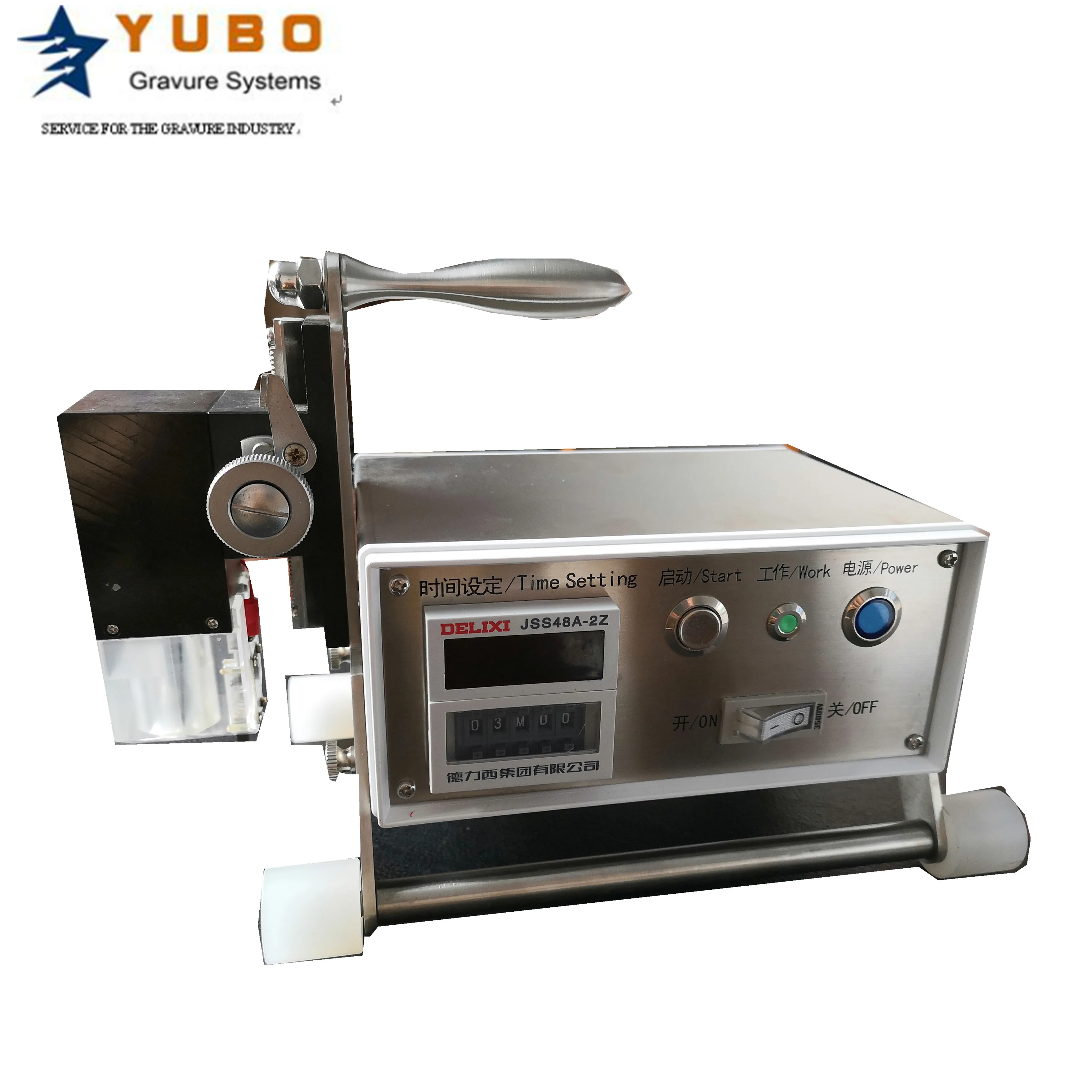 Automatic repair instrument of chrome plate roller