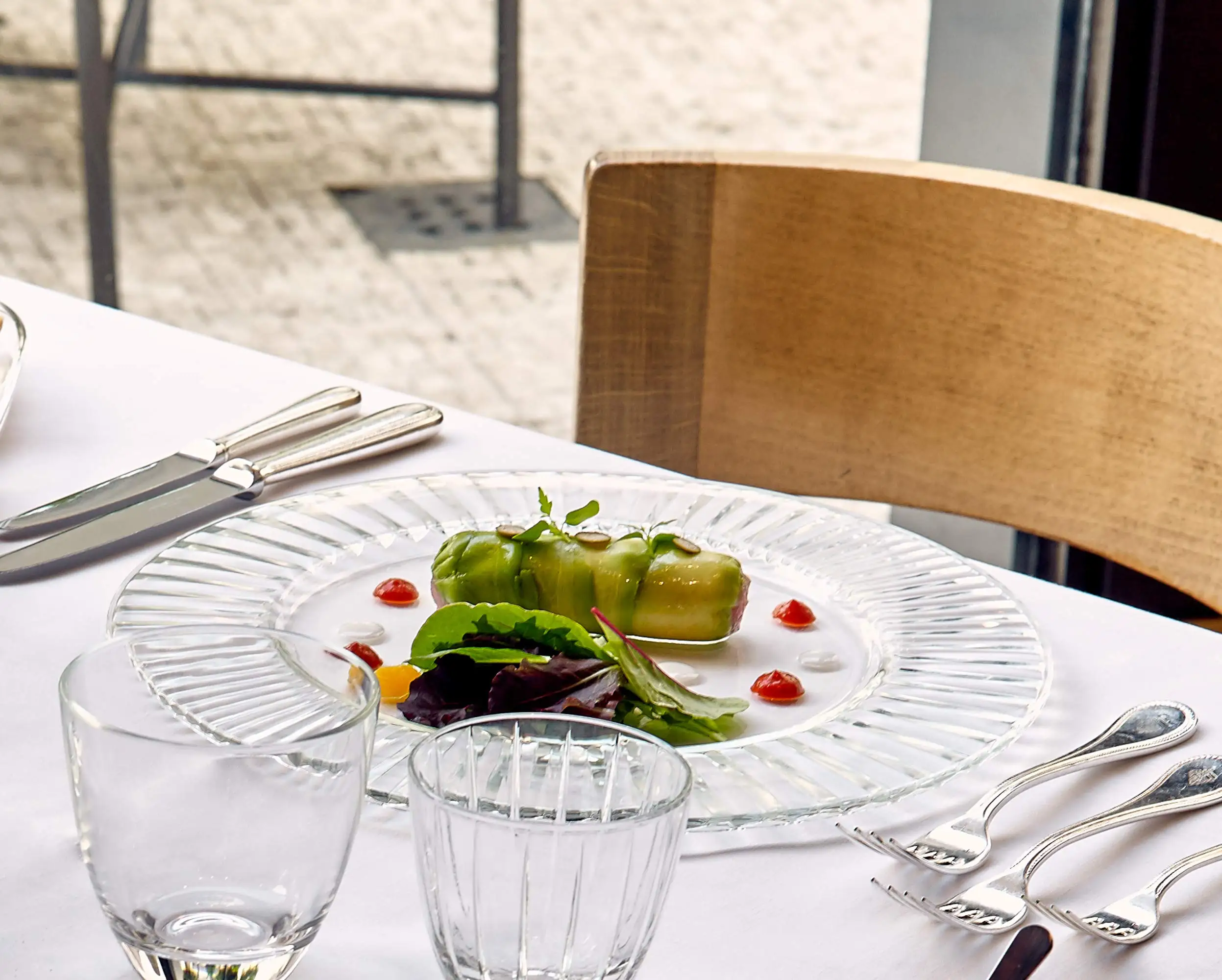 Wholesale European glass Diamond cut design Transparent  Charger  Plate  Diameter  customized 7.5/9/10.5/12 inch 19/23/27/31 cm