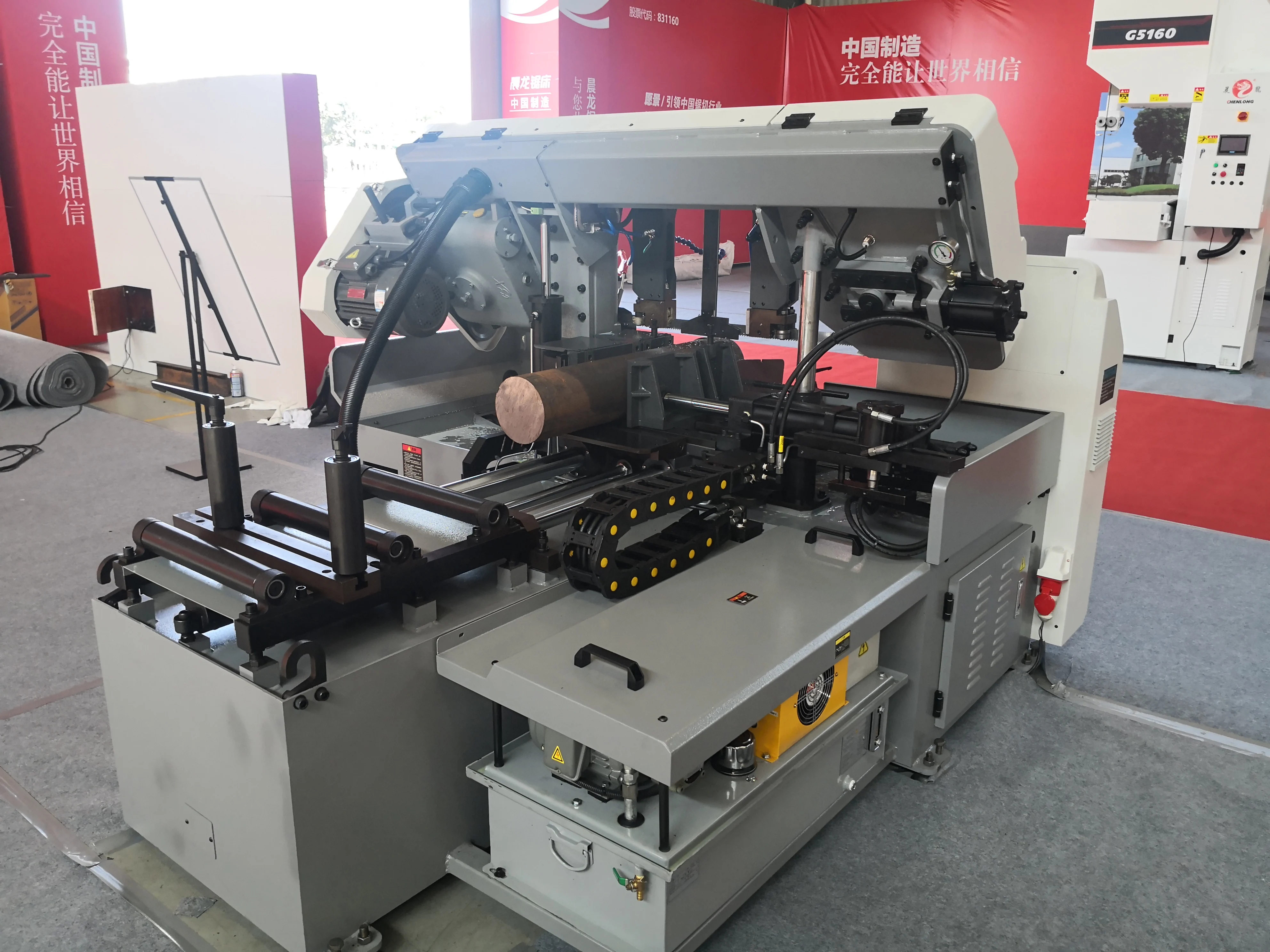 Hot Selling 13' Automatic Horizontal Bandsaw 330B for metal cutting